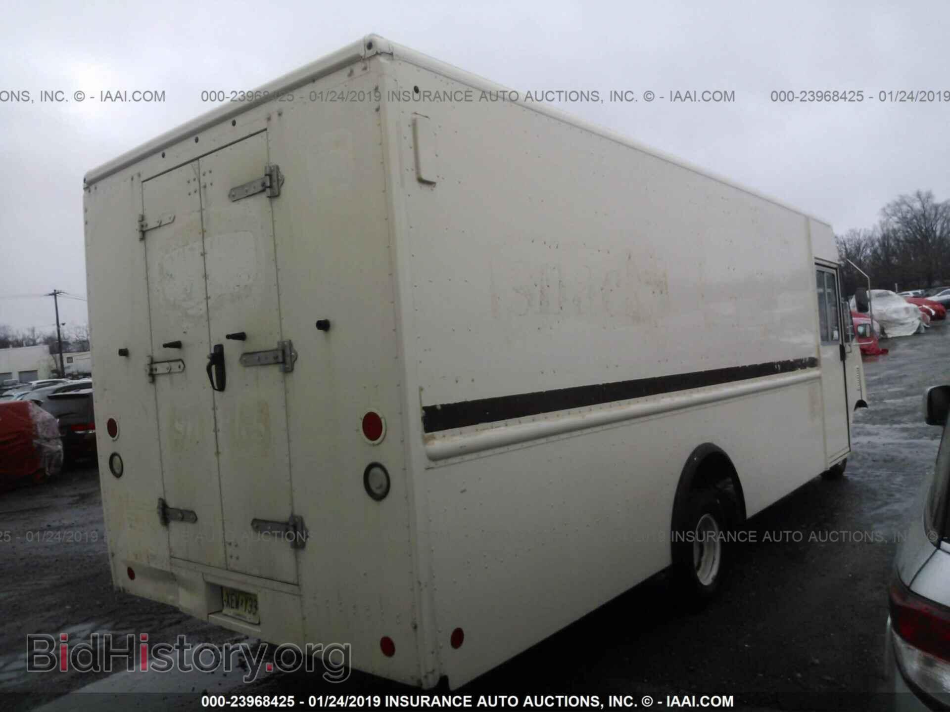 2010 FORD ECONOLINE - VIN: 1FC2E3KL3ADA75935 - Фото 4