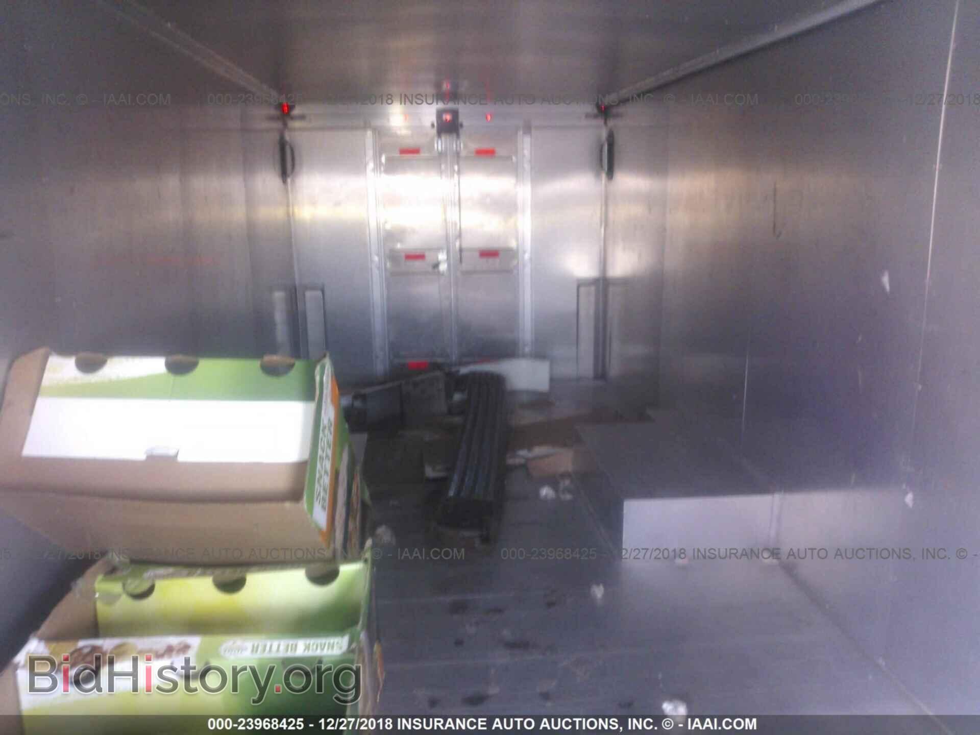 2010 FORD ECONOLINE - VIN: 1FC2E3KL3ADA75935 - Фото 8