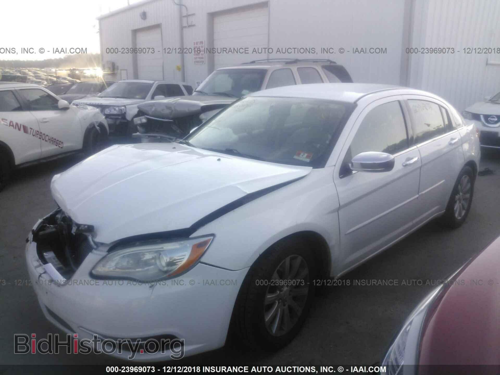 2013 CHRYSLER 200 - VIN: 1C3CCBCG8DN659207 - Photo 2