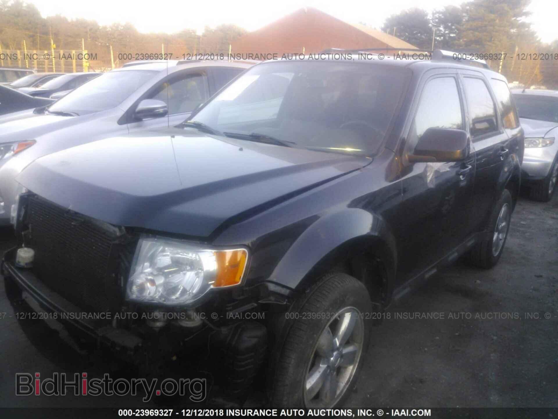 2011 FORD ESCAPE - VIN: 1FMCU9E73BKB08756 - Фото 2