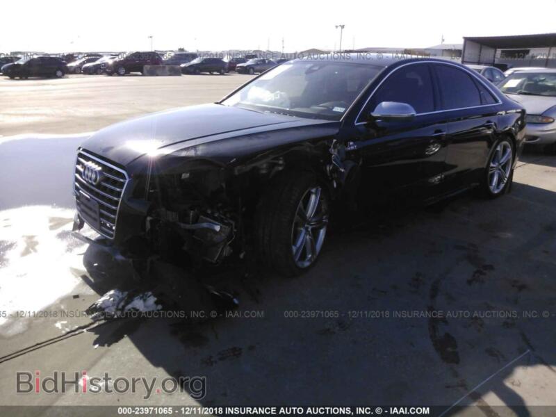 2016 Audi S8 (VIN WAUJSAFD8GN004032) — фото 2 из 10