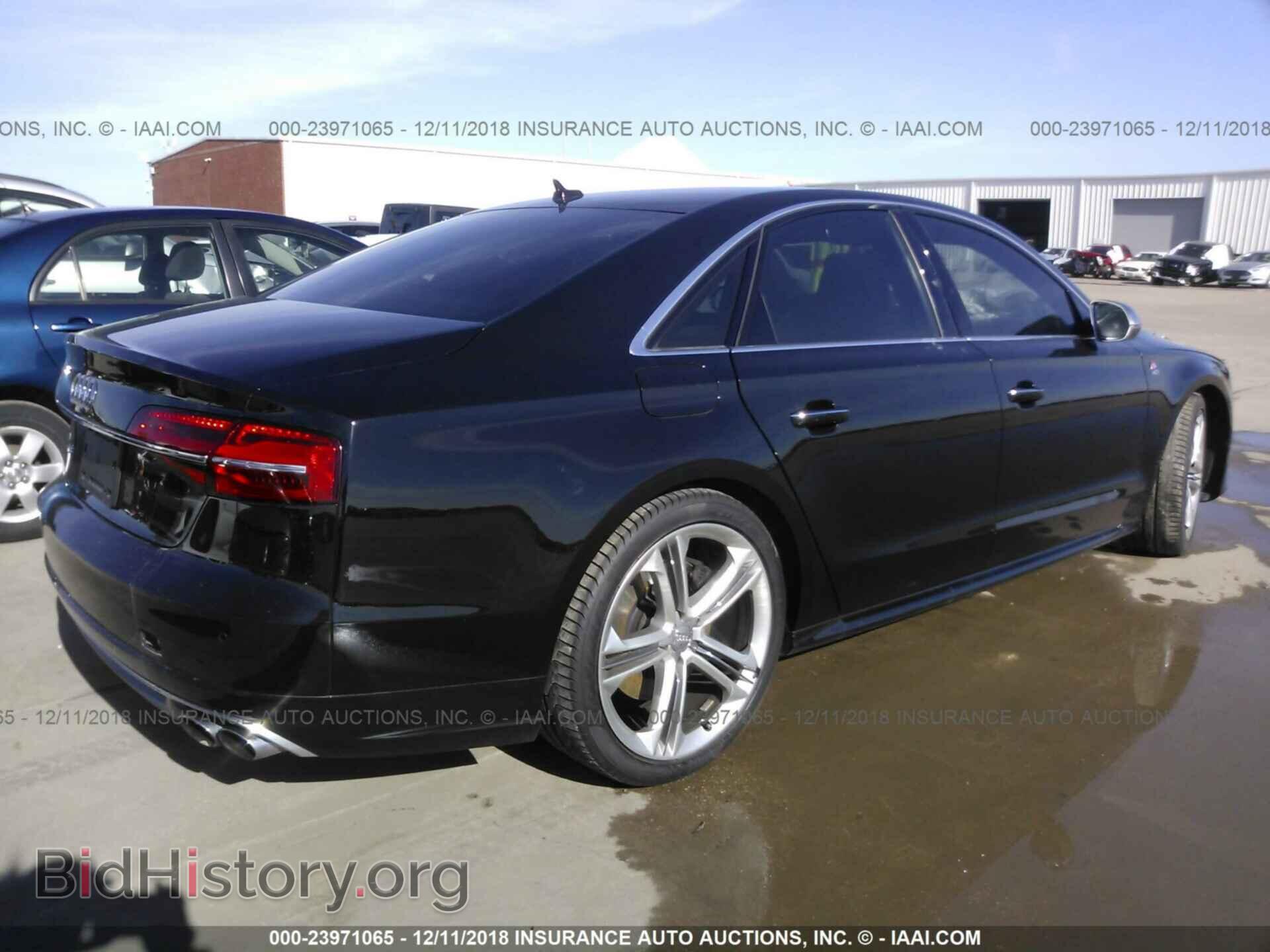 2016 AUDI S8 - VIN: WAUJSAFD8GN004032 - Фото 4