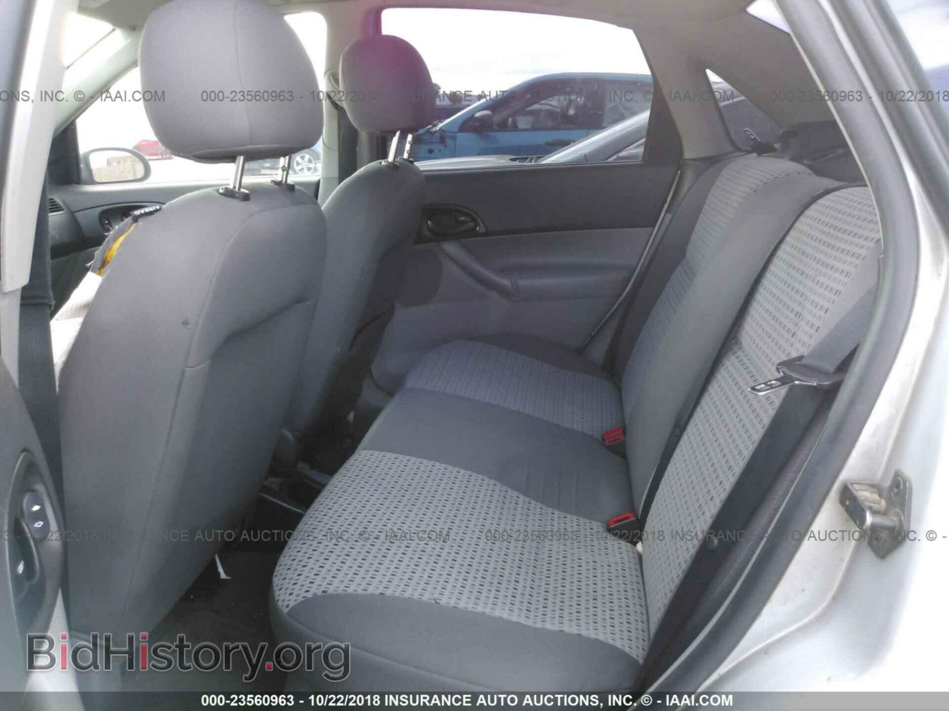 2007 FORD FOCUS - VIN: 1FAHP34N37W364559 - Фото 8
