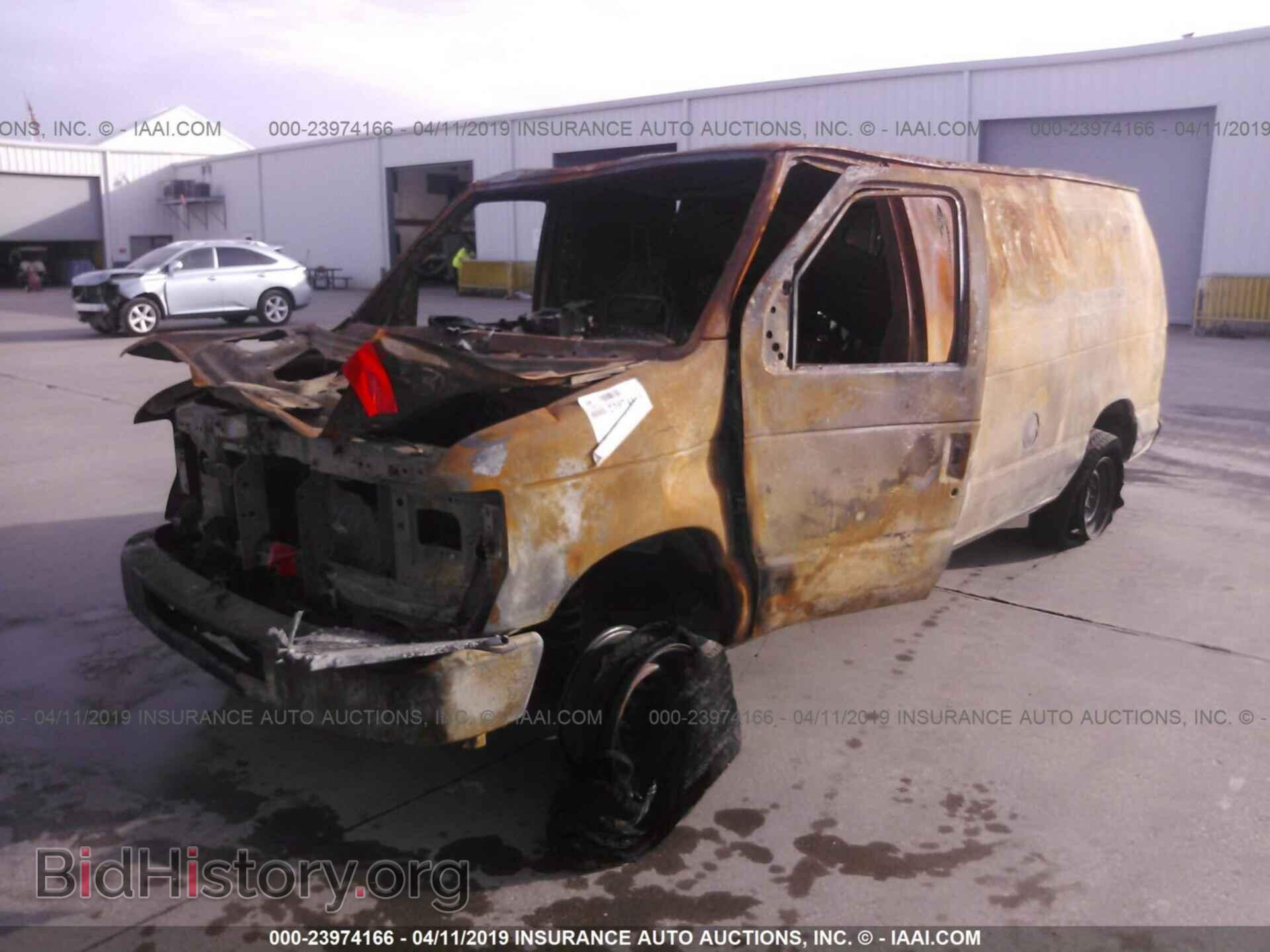 2010 Ford Econoline - VIN: 1FTNE2EWXADA38703 - Фото 2
