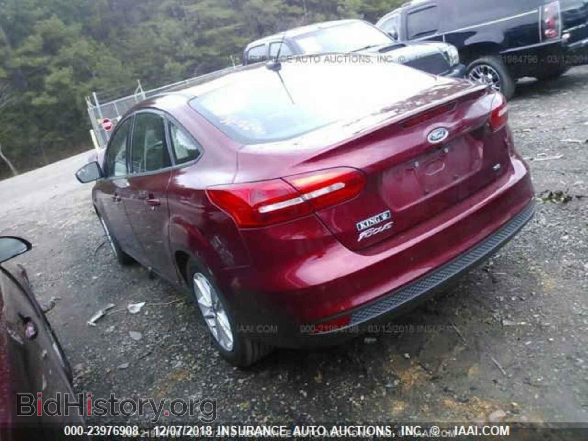2017 FORD FOCUS - VIN: 1FADP3F2XHL275110 - Фото 3