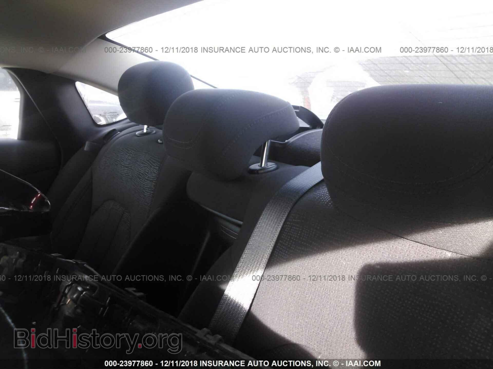 2016 CHRYSLER 200 - VIN: 1C3CCCAB1GN155048 - Photo 8