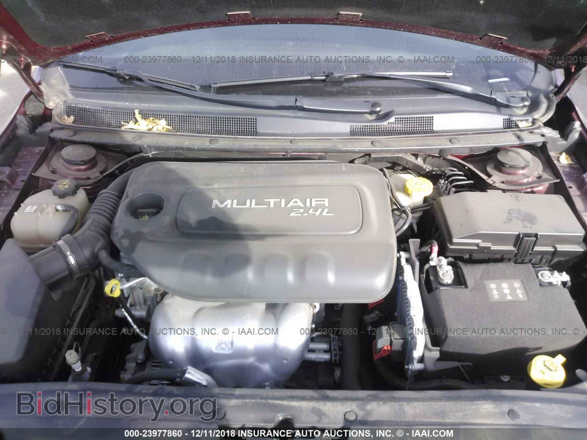 2016 CHRYSLER 200 - VIN: 1C3CCCAB1GN155048 - Photo 10