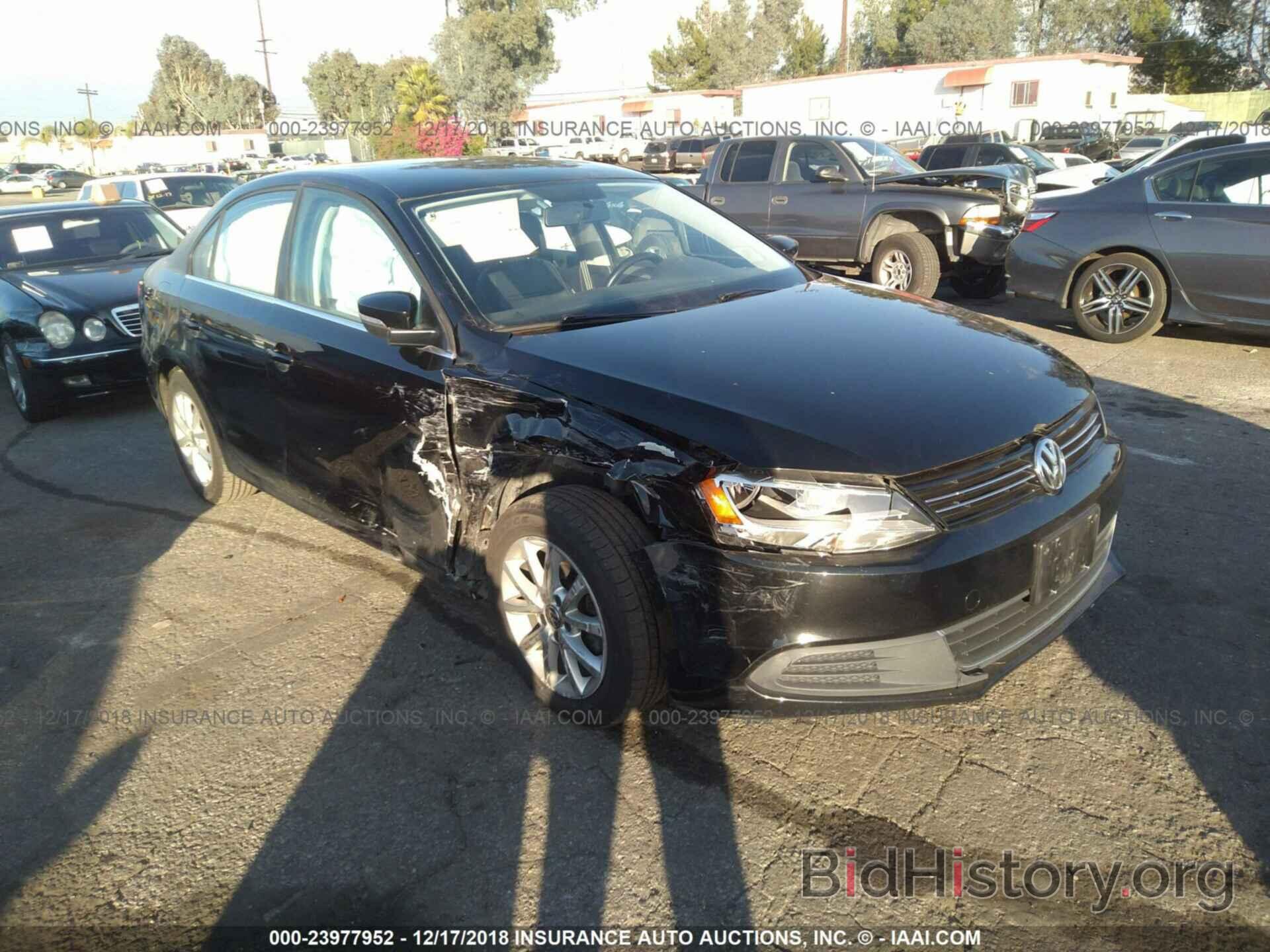 Photo 3VWD17AJ2EM267656 - VOLKSWAGEN JETTA 2014