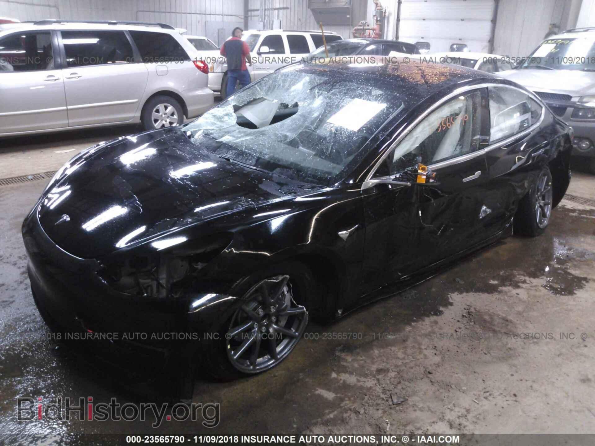 2018 TESLA MODEL 3 - VIN: 5YJ3E1EA0JF033704 - Photo 2