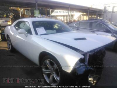 2016 Dodge CHALLENGER, белый — VIN 2C3CDZAG1GH280037, IAAI
