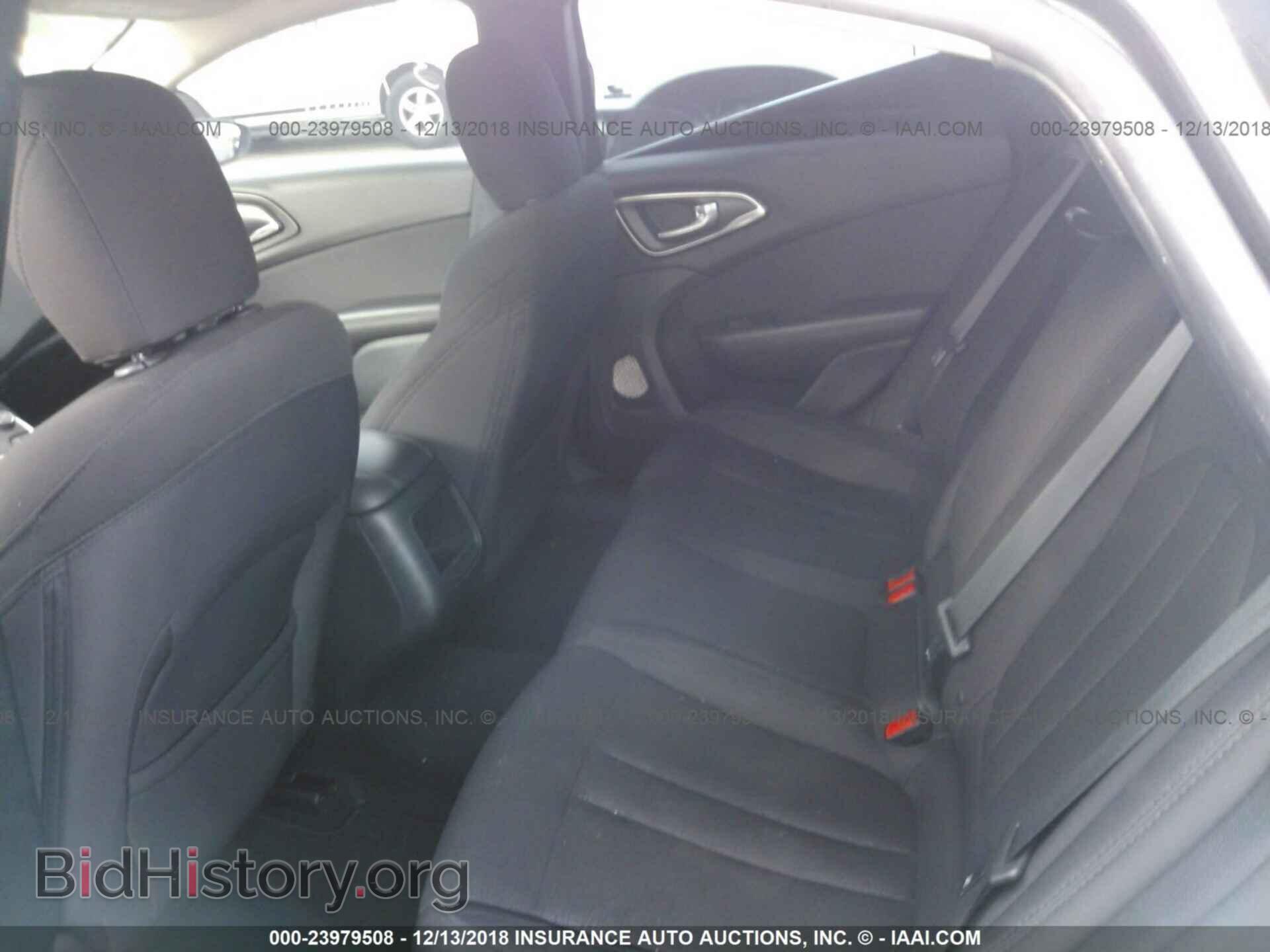 2016 CHRYSLER 200 - VIN: 1C3CCCFB5GN196002 - Photo 8