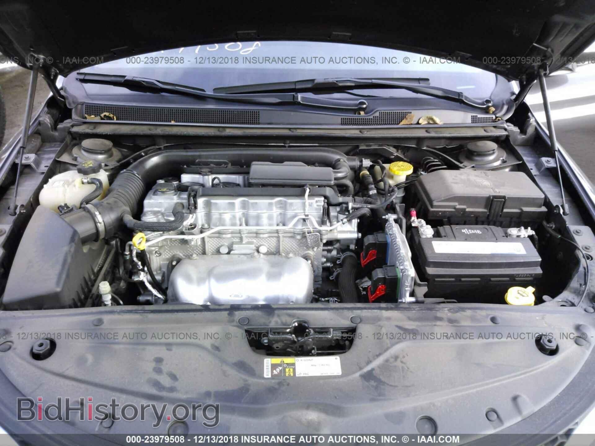 2016 CHRYSLER 200 - VIN: 1C3CCCFB5GN196002 - Photo 10