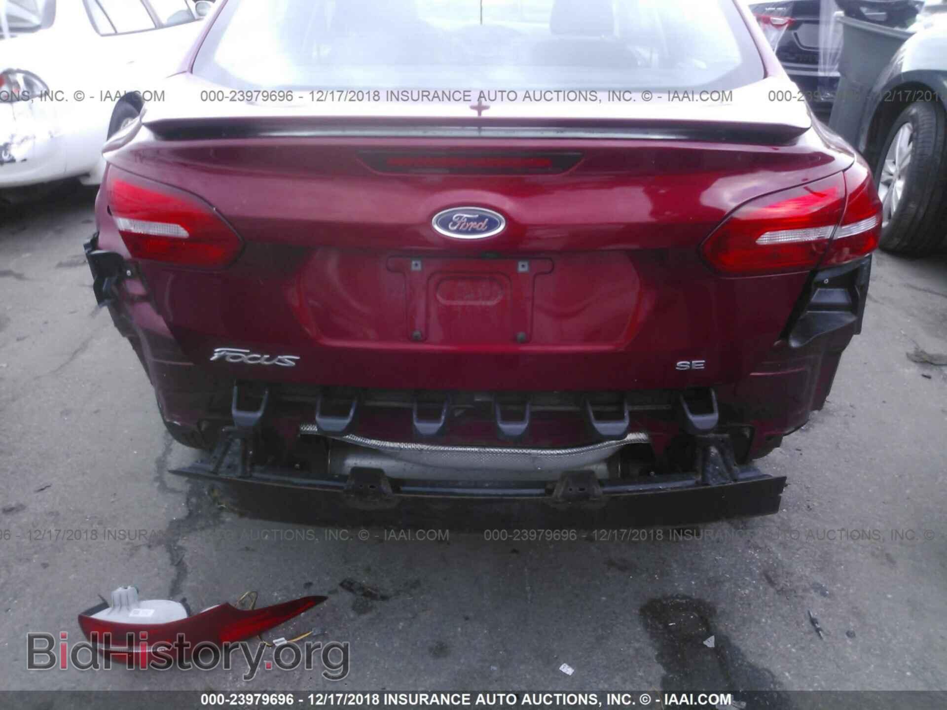 2015 Ford Focus - VIN: 1FADP3F2XFL338199 - Photo 6