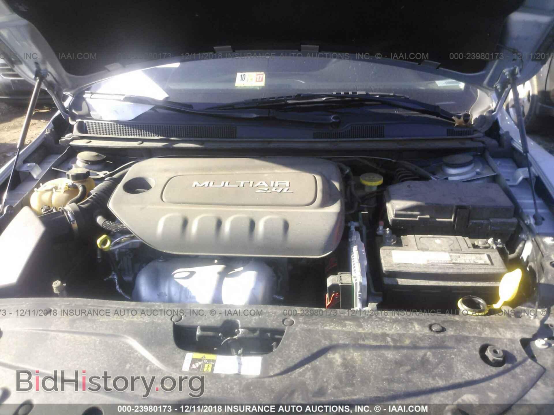 2015 CHRYSLER 200 - VIN: 1C3CCCABXFN701960 - Photo 10