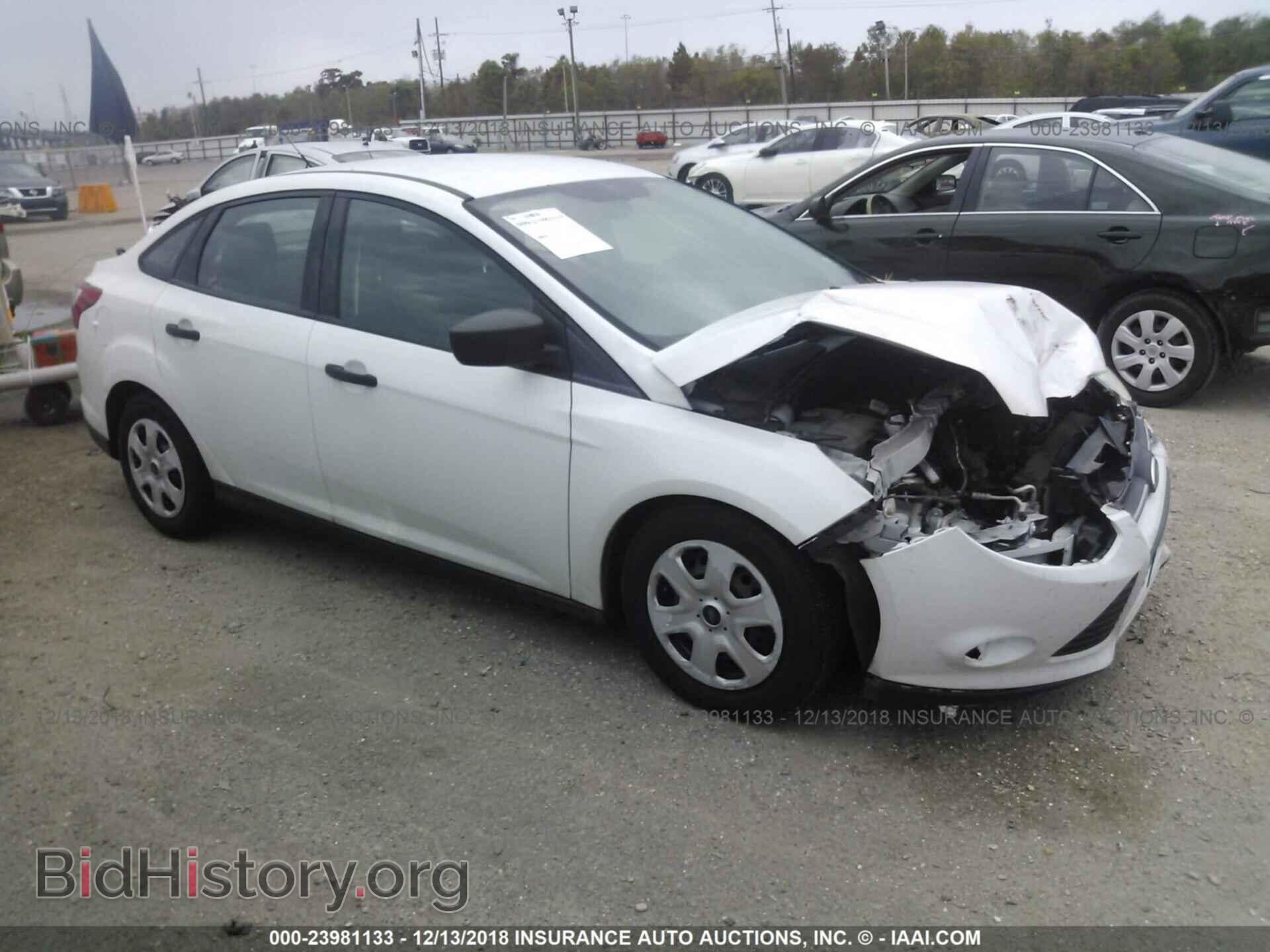 Photo 1FAHP3E2XCL327721 - Ford Focus 2012