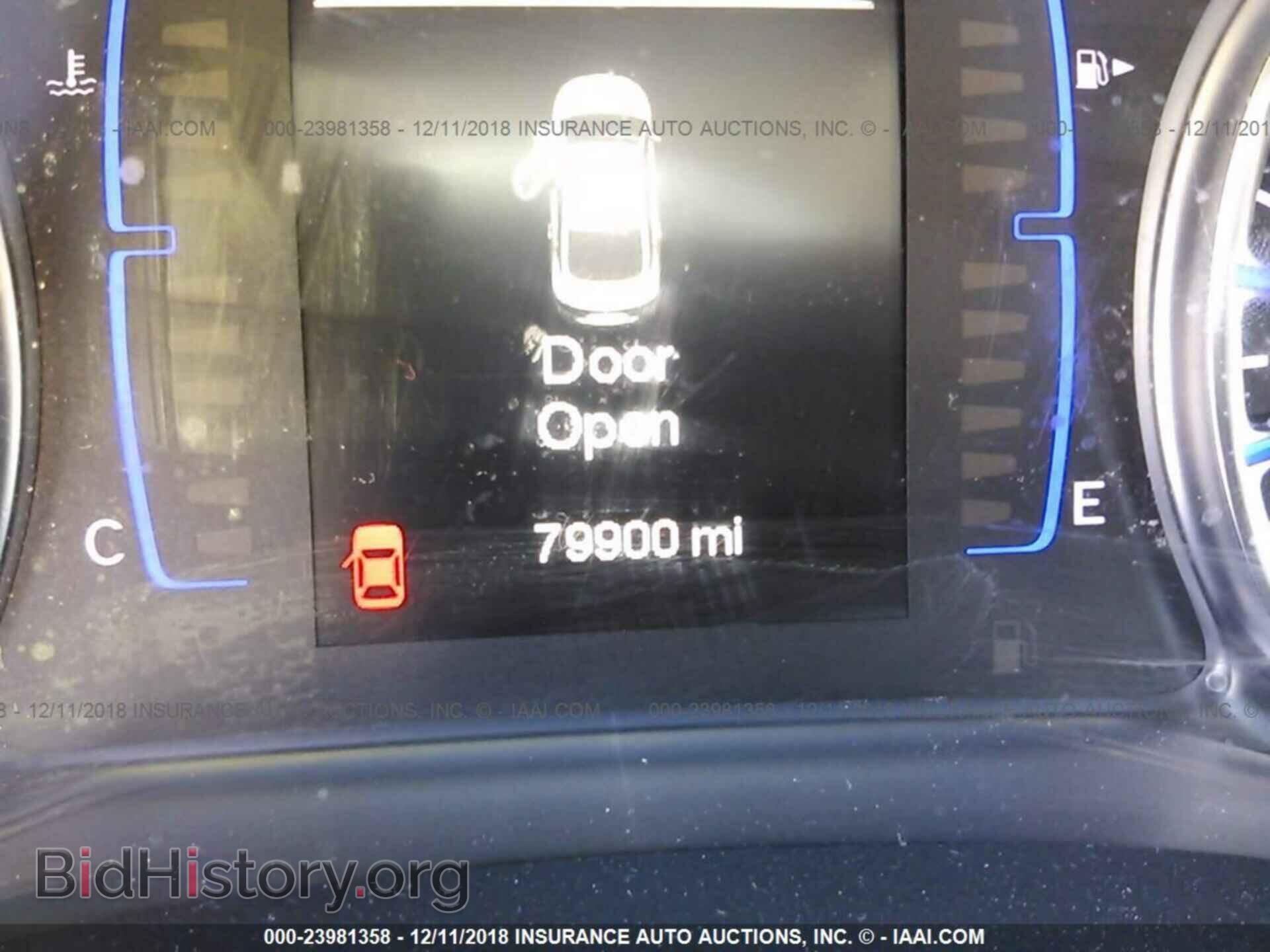 2015 CHRYSLER 200 - VIN: 1C3CCCAB2FN637560 - Photo 7
