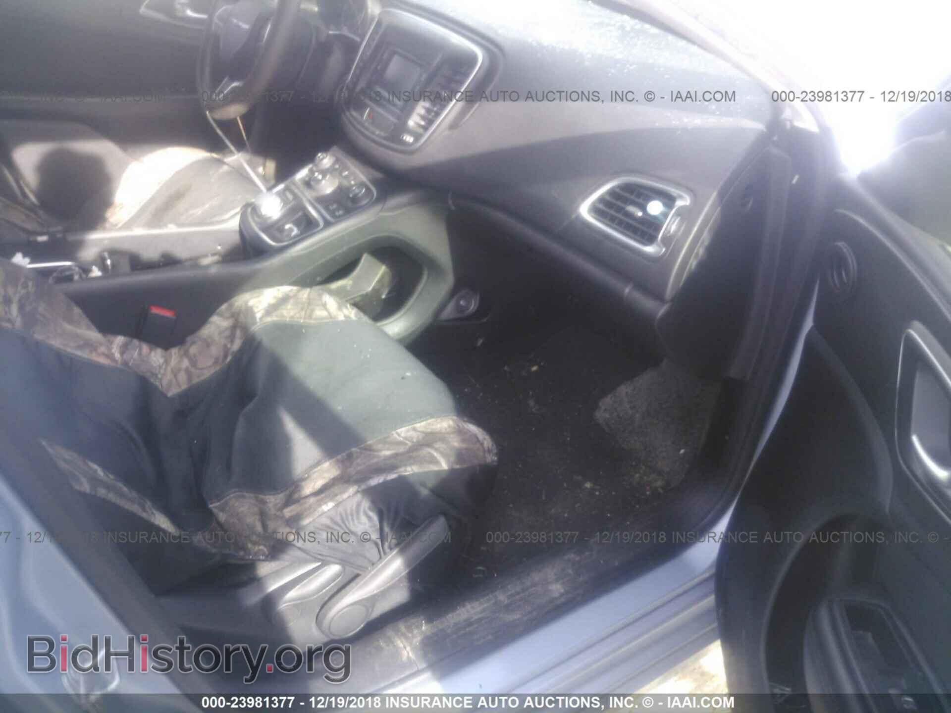 2015 CHRYSLER 200 - VIN: 1C3CCCAB9FN638043 - Фото 5