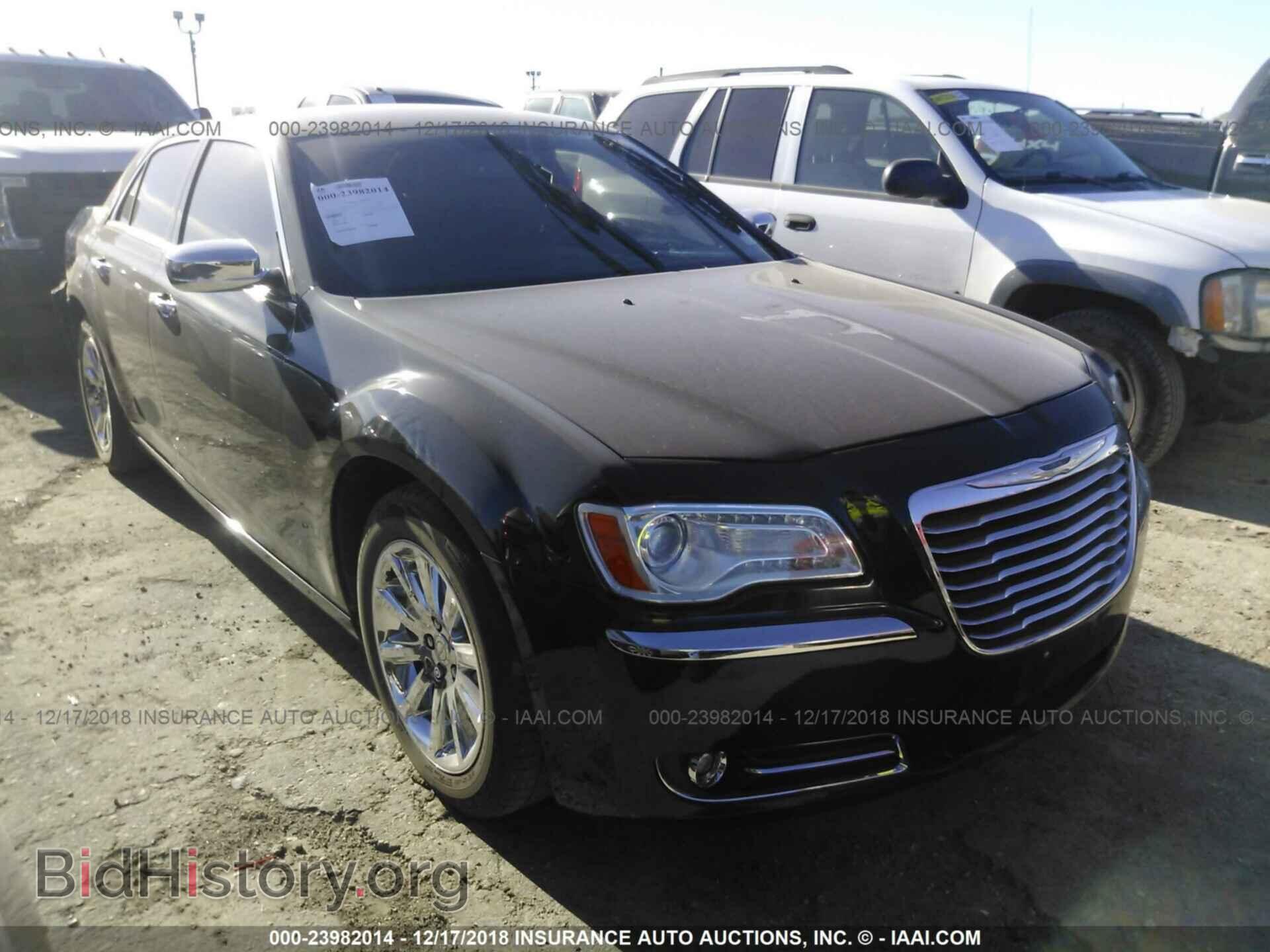 Фотография 2C3CCAEG7DH620706 - CHRYSLER 300C 2013