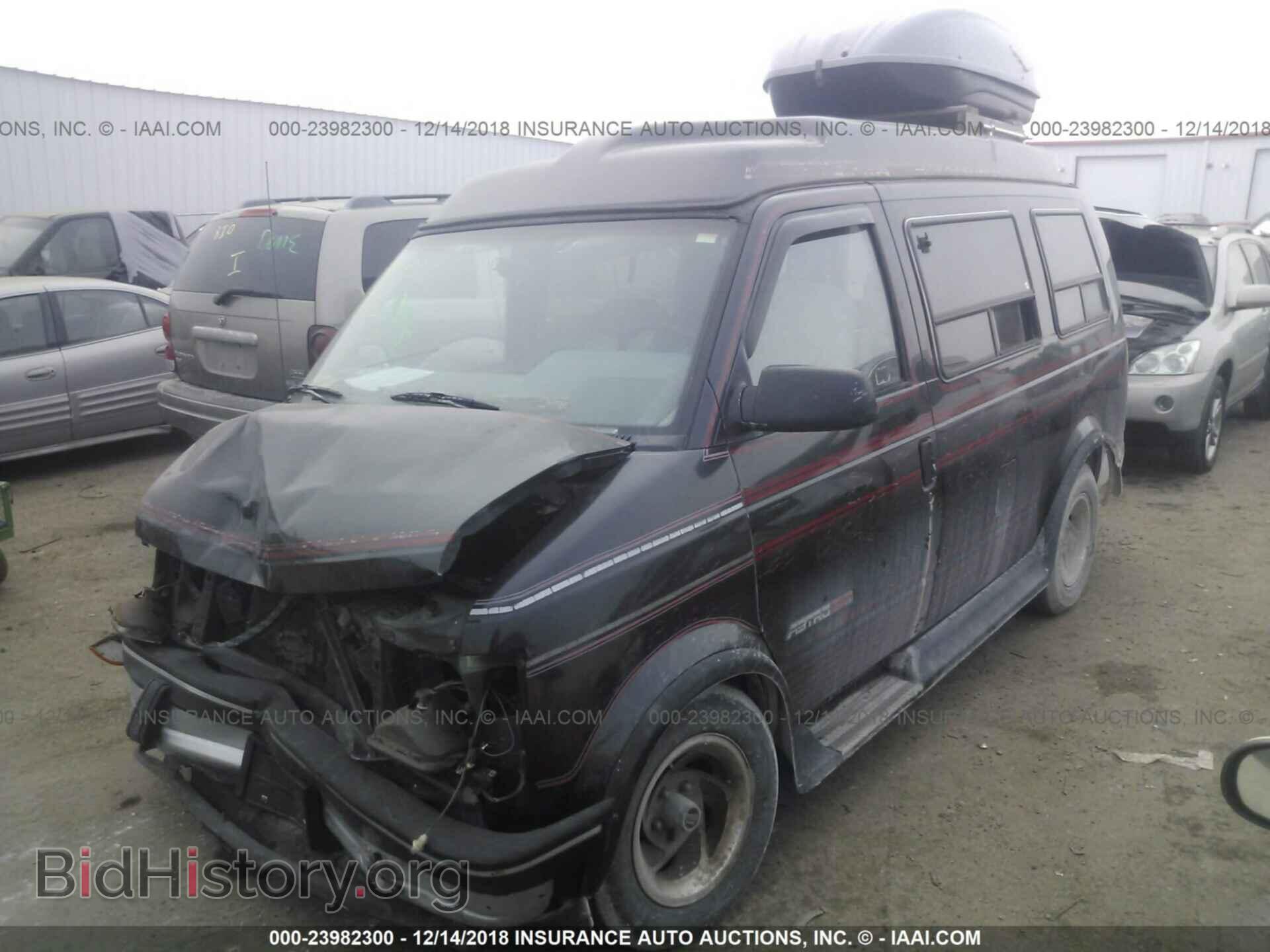 1993 CHEVROLET ASTRO - VIN: 1GBDM19Z4PB102580 - Фото 2