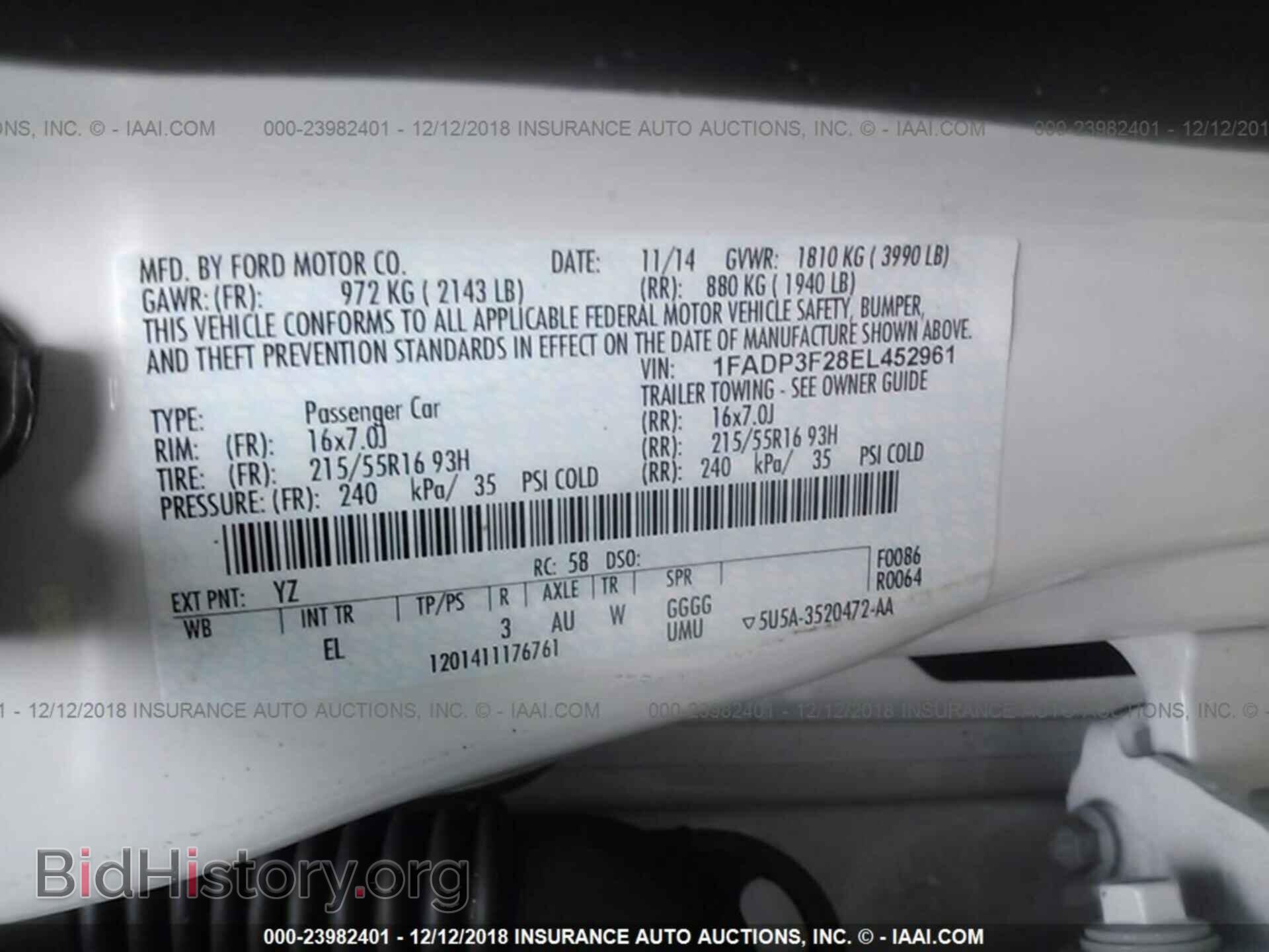 2014 Ford Focus - VIN: 1FADP3F28EL452961 - Photo 9