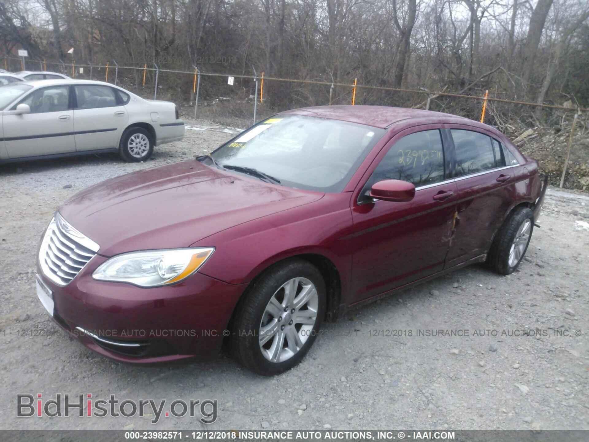 2012 Chrysler 200 - VIN: 1C3CCBBB5CN197838 - Photo 2
