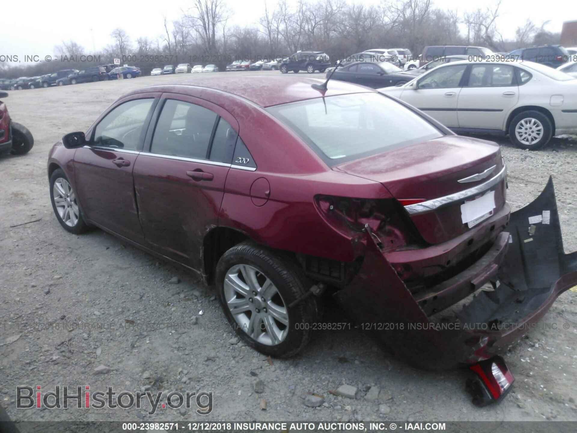 2012 Chrysler 200 - VIN: 1C3CCBBB5CN197838 - Photo 3