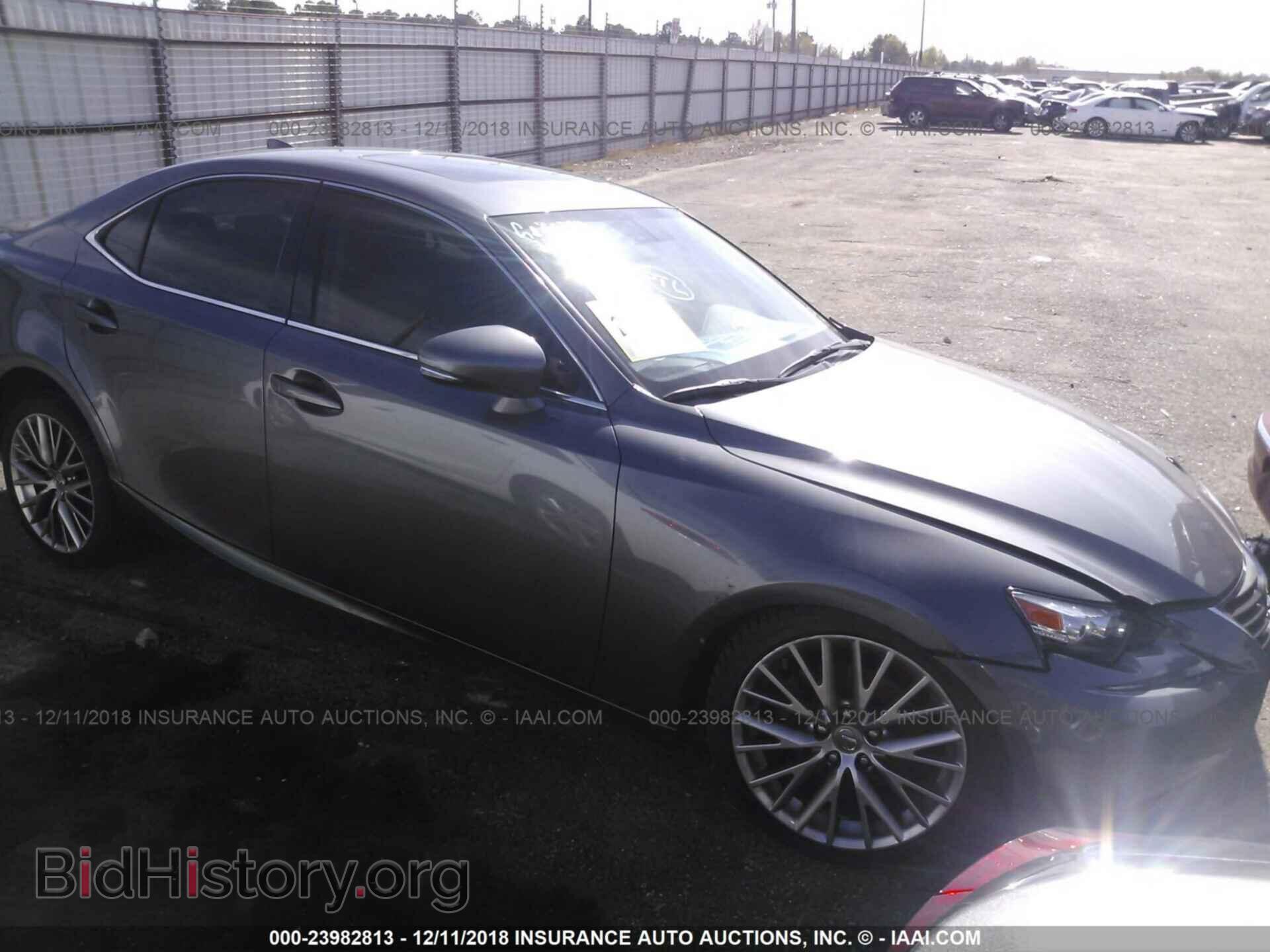 Фотография JTHBF1D24F5053304 - LEXUS IS 2015