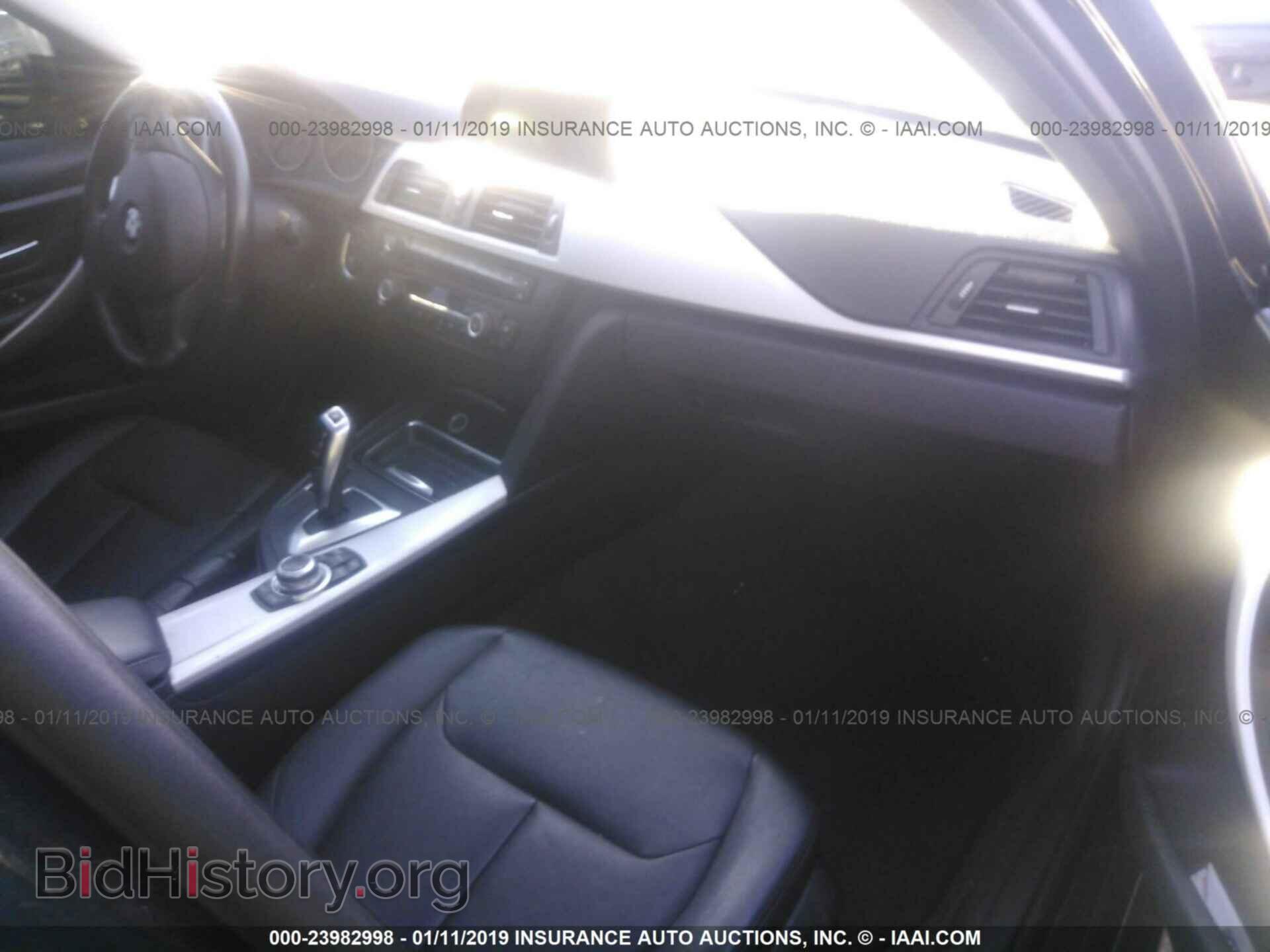 2013 BMW 328 - VIN: WBA3B3C57DF534225 - Фото 5