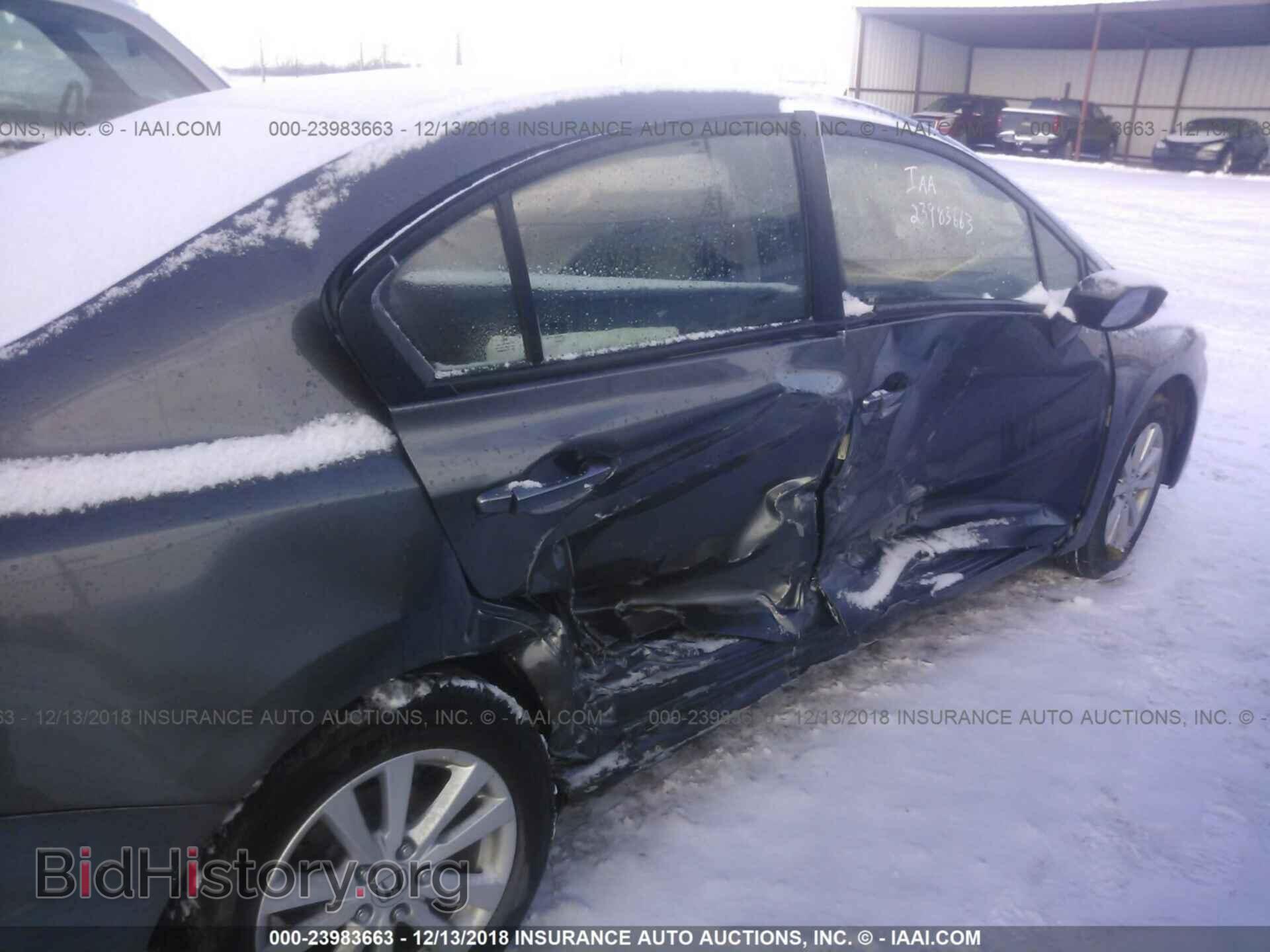 2012 Honda Civic - VIN: 2HGFB2F89CH602426 - Photo 6