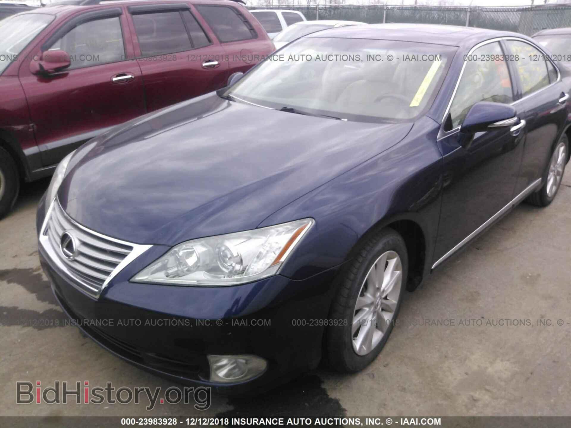 2011 LEXUS ES - VIN: JTHBK1EG7B2458185 - Фото 2