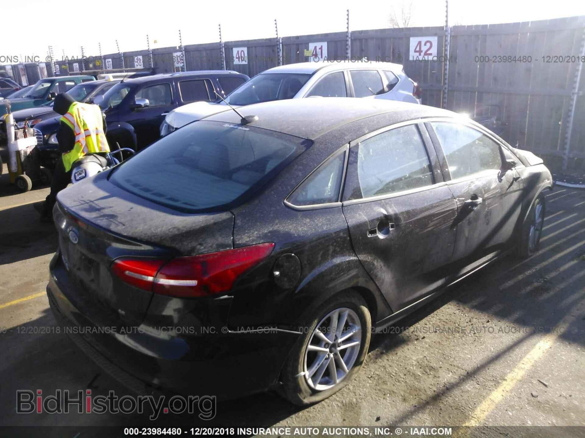 2017 FORD FOCUS - VIN: 1FADP3F22HL249049 - Photo 4