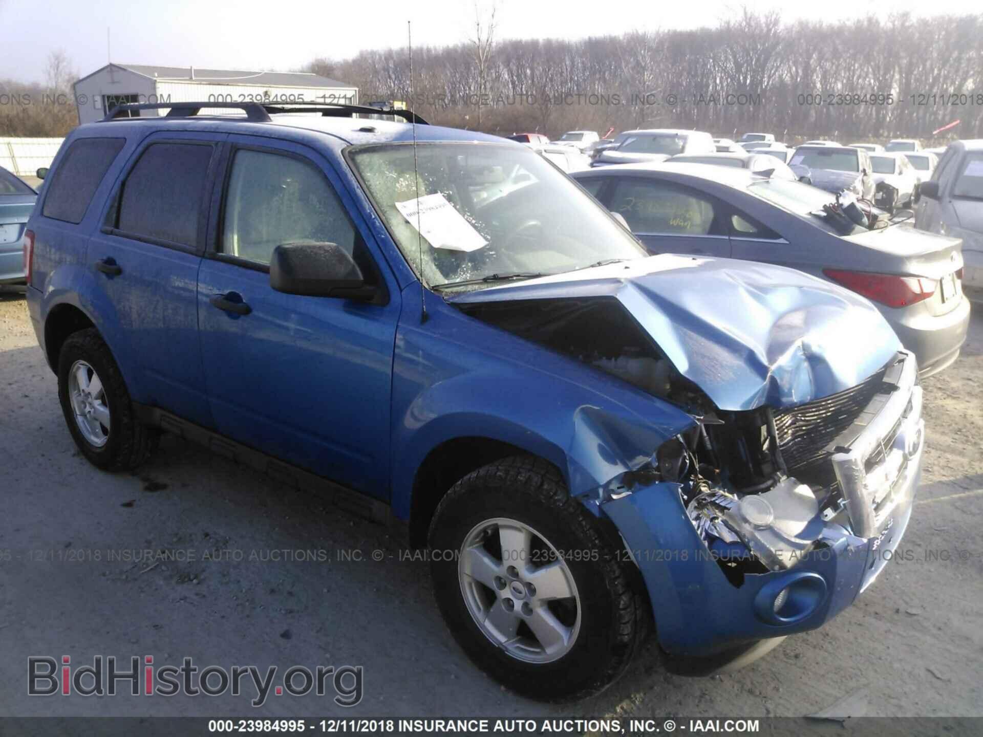 Photo 1FMCU0D74BKA54591 - FORD ESCAPE 2011