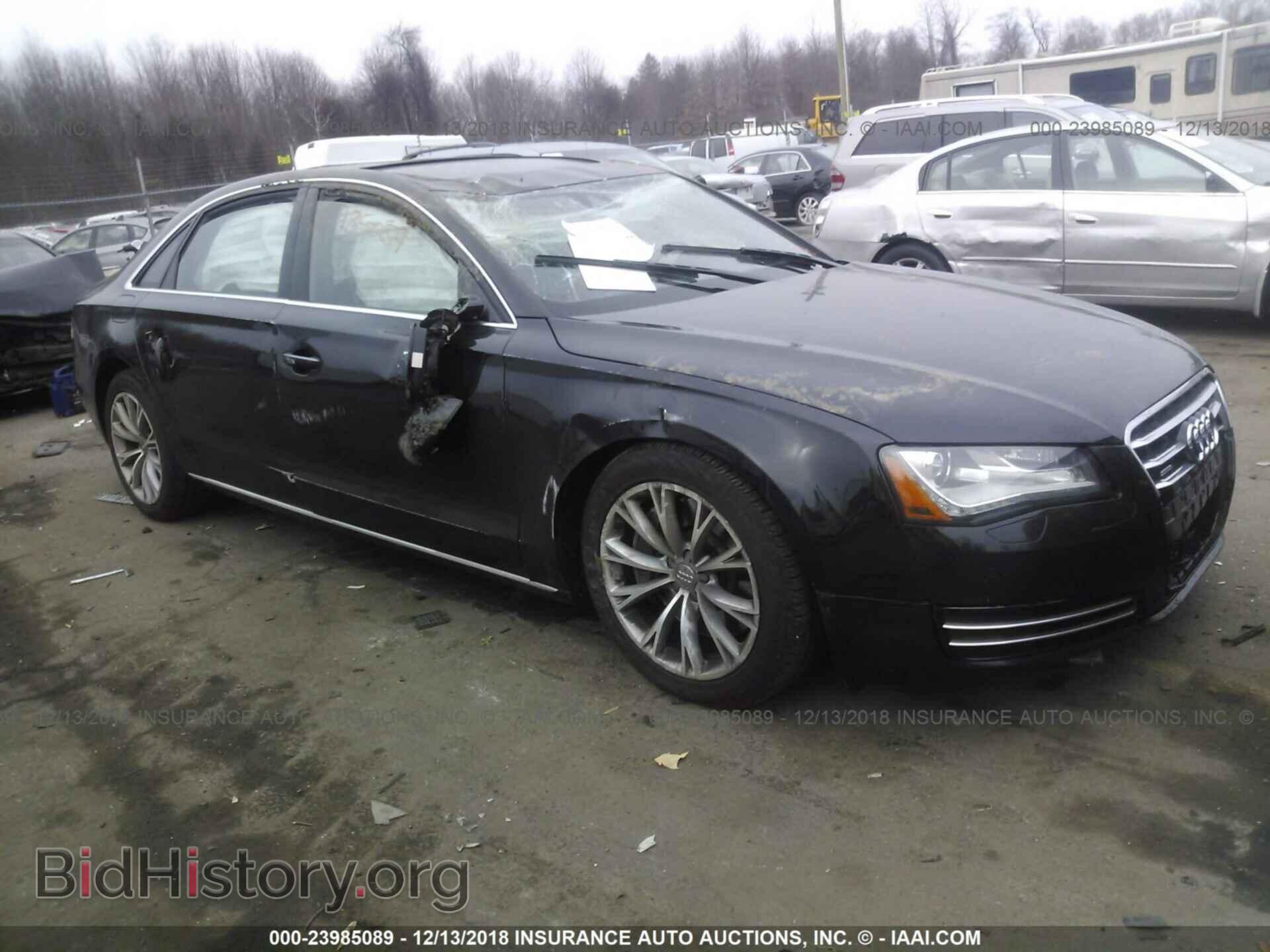 Photo WAURVAFD5CN007345 - AUDI A8 2012