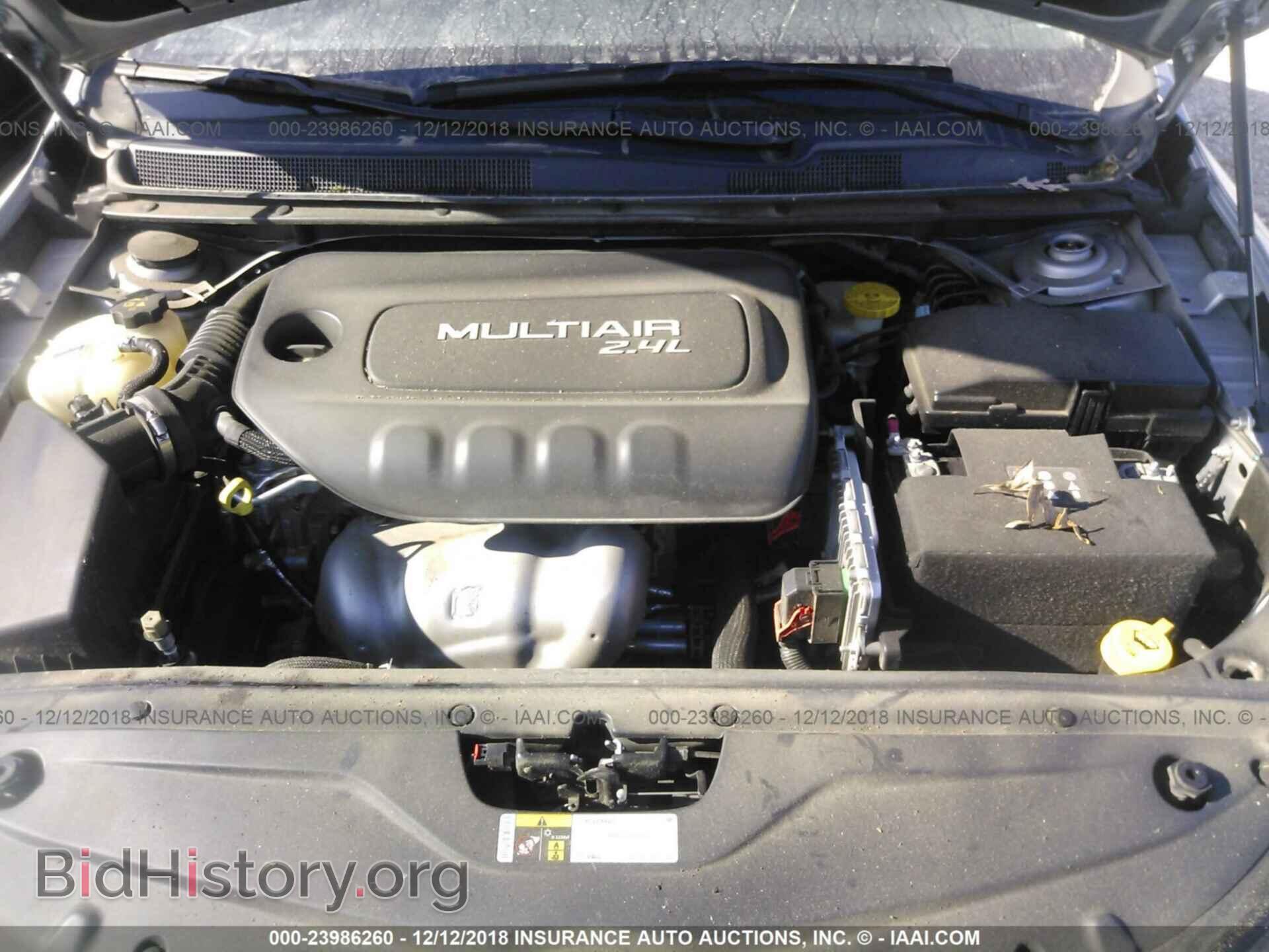 2015 CHRYSLER 200 - VIN: 1C3CCCAB4FN702571 - Photo 10