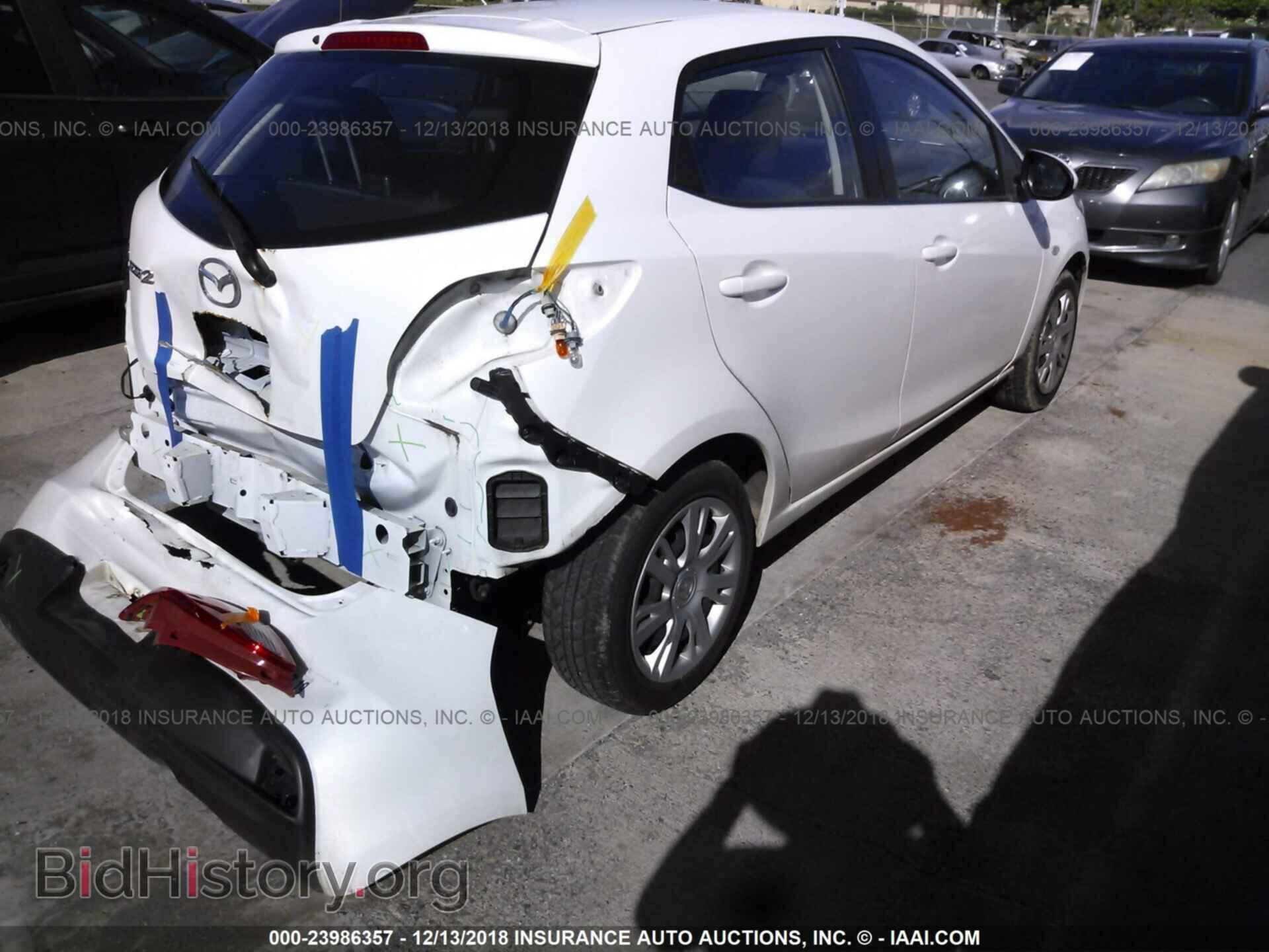 2014 MAZDA MAZDA2 - VIN: JM1DE1KYXE0181448 - Фото 4