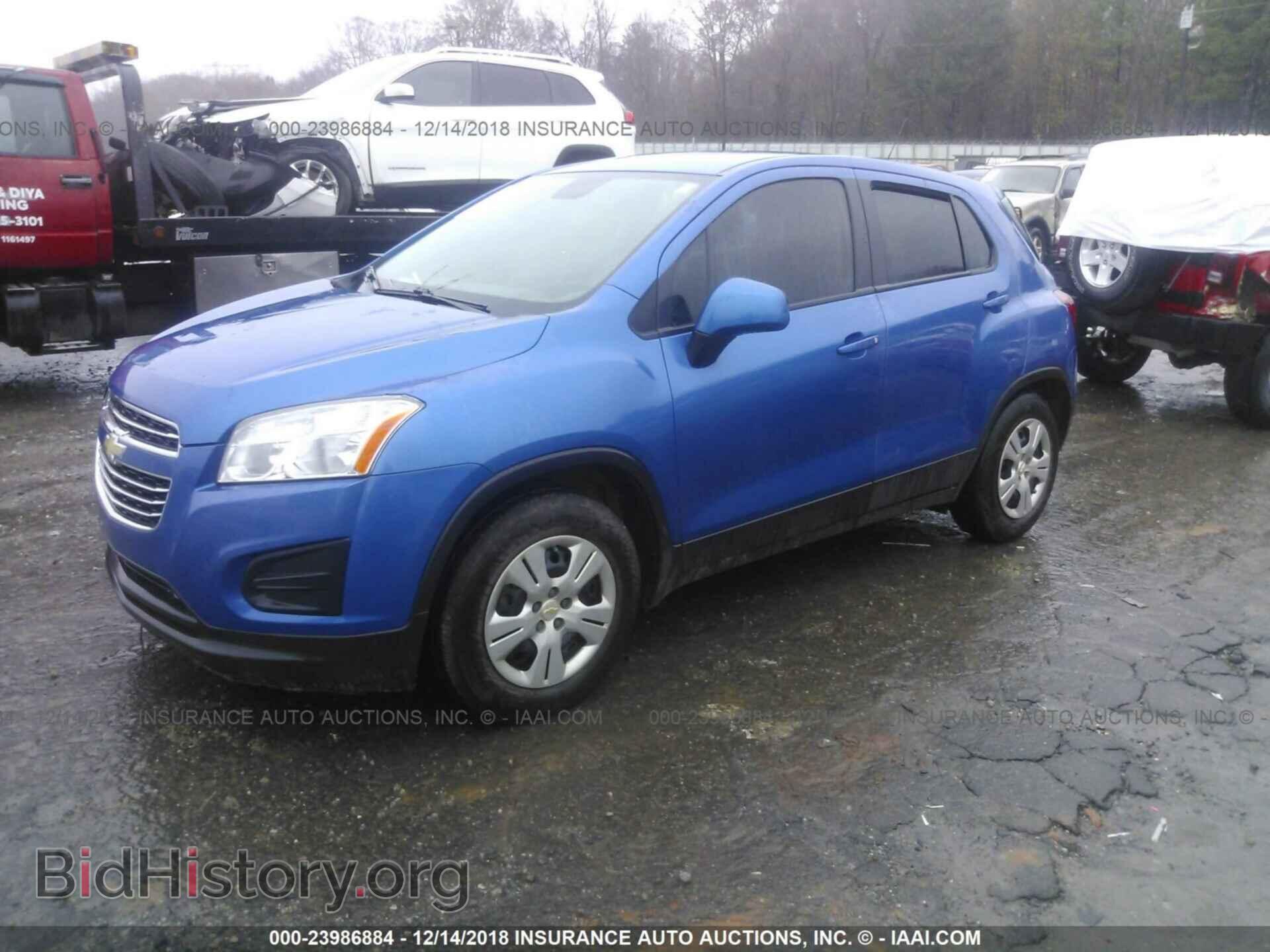 2015 CHEVROLET TRAX - VIN: KL7CJKSB4FB069093 - Фото 2