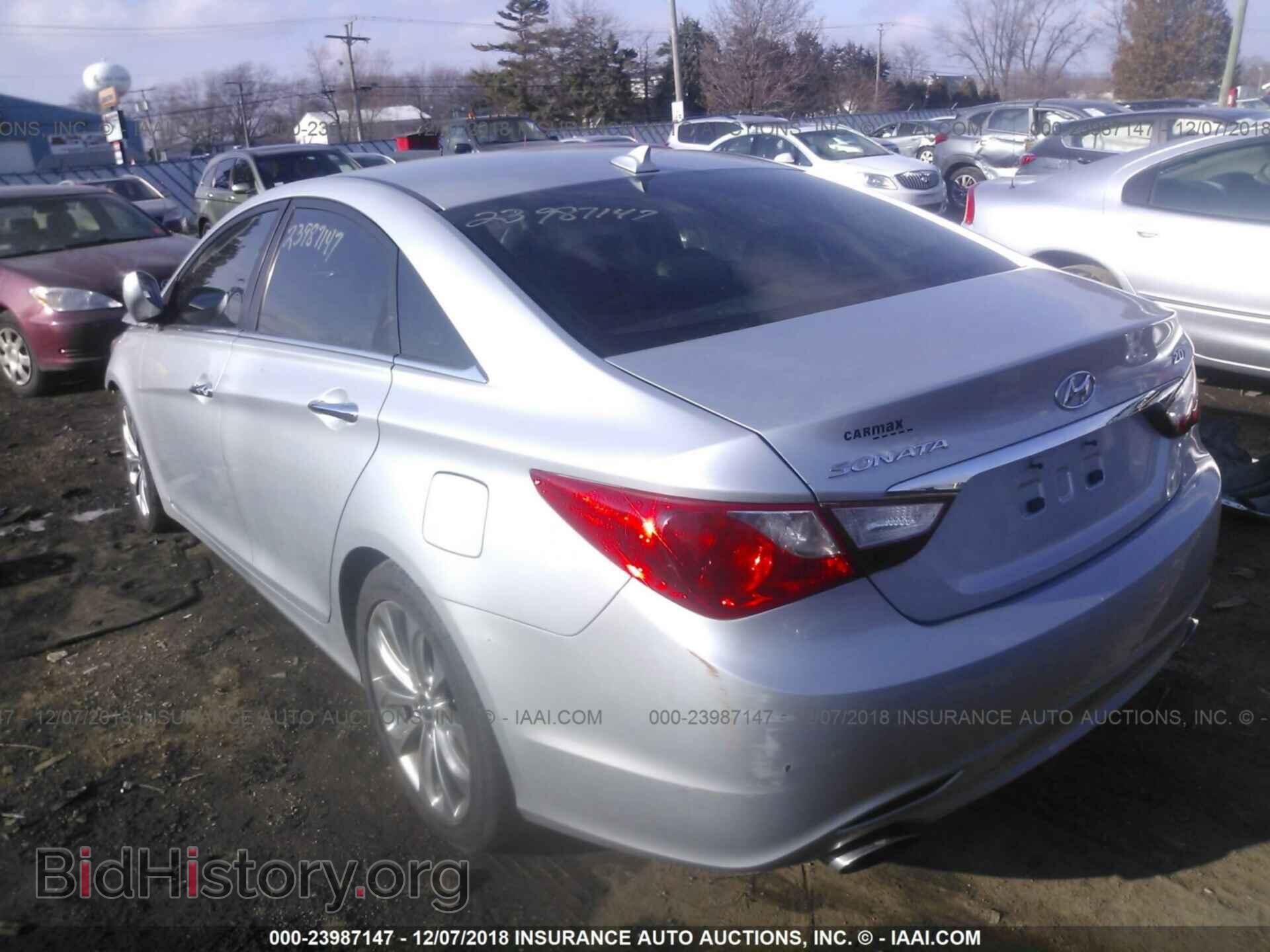 2012 Hyundai Sonata - VIN: 5NPEC4ABXCH363210 - Фото 3