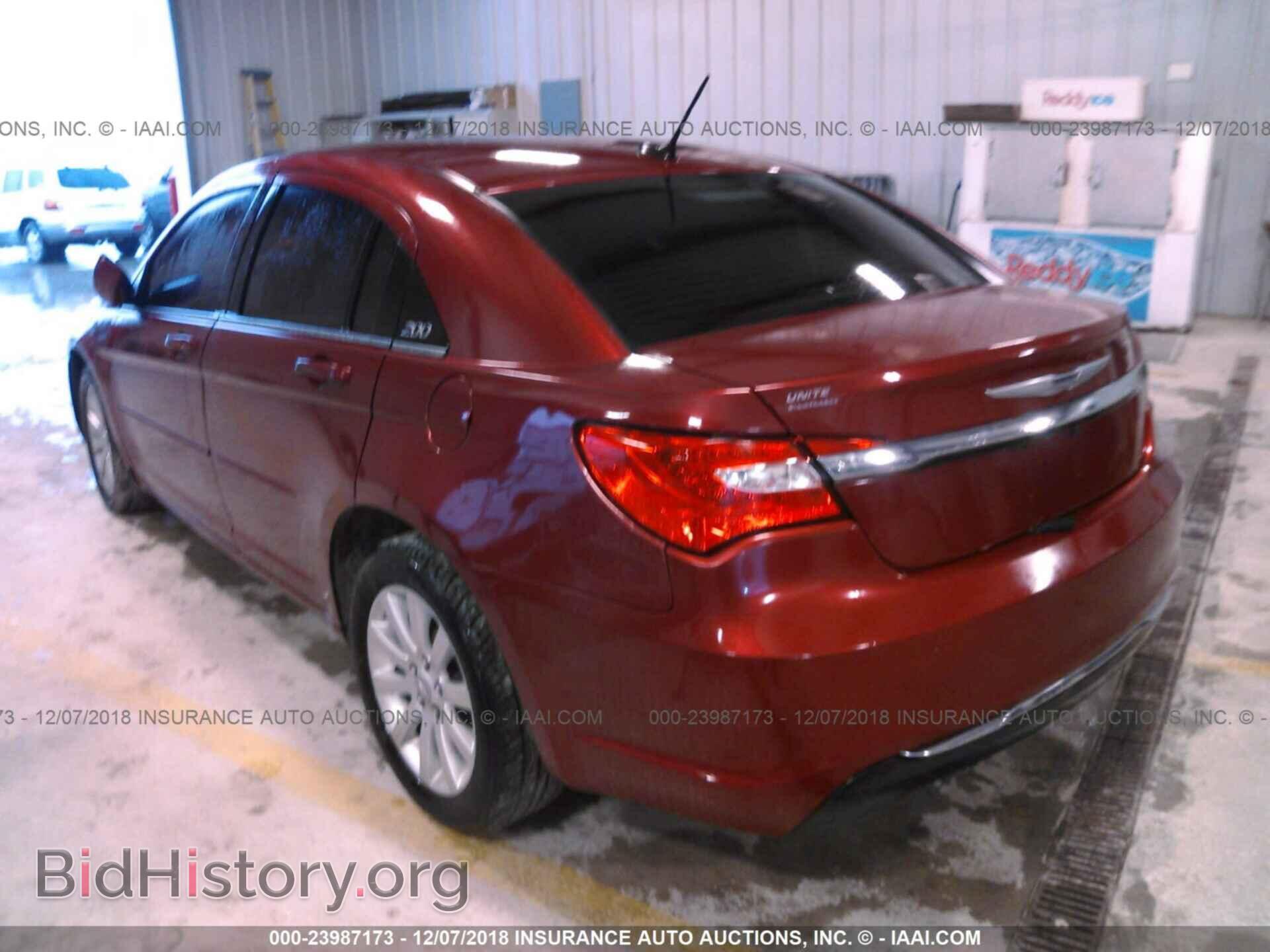 2013 Chrysler 200 - VIN: 1C3CCBBB1DN603969 - Фото 3