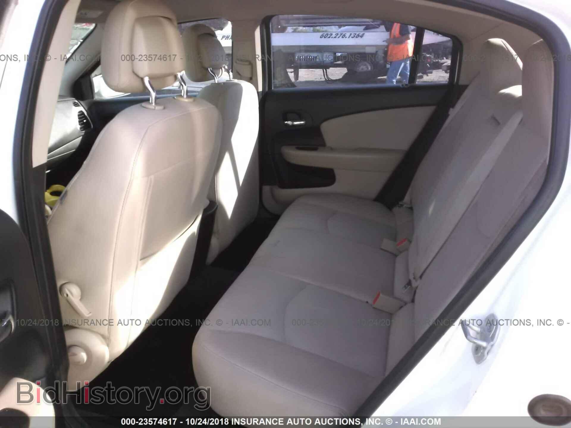 2012 CHRYSLER 200 - VIN: 1C3CCBAB9CN108970 - Photo 8