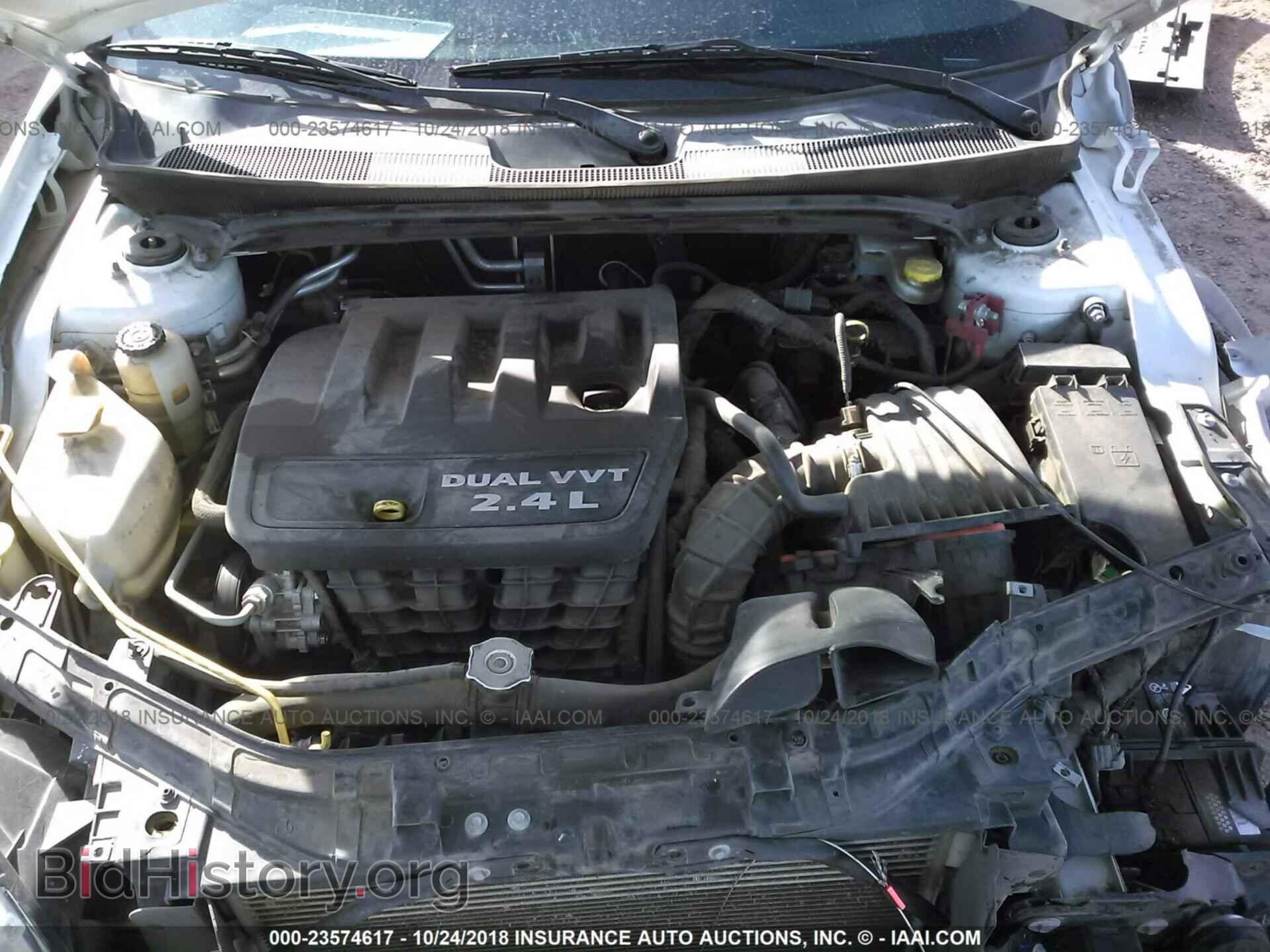 2012 CHRYSLER 200 - VIN: 1C3CCBAB9CN108970 - Photo 10