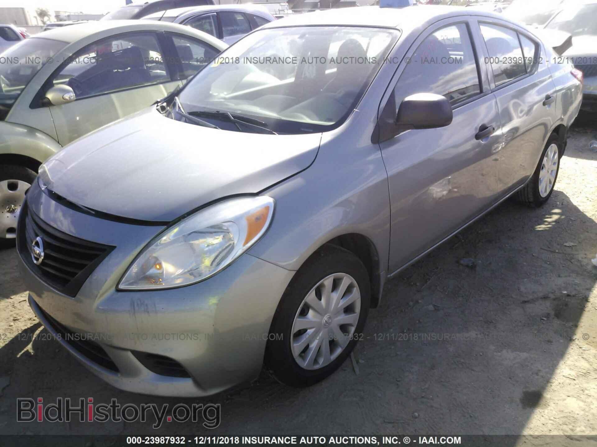 2014 Nissan Versa - VIN: 3N1CN7AP4EL844686 - Фото 2