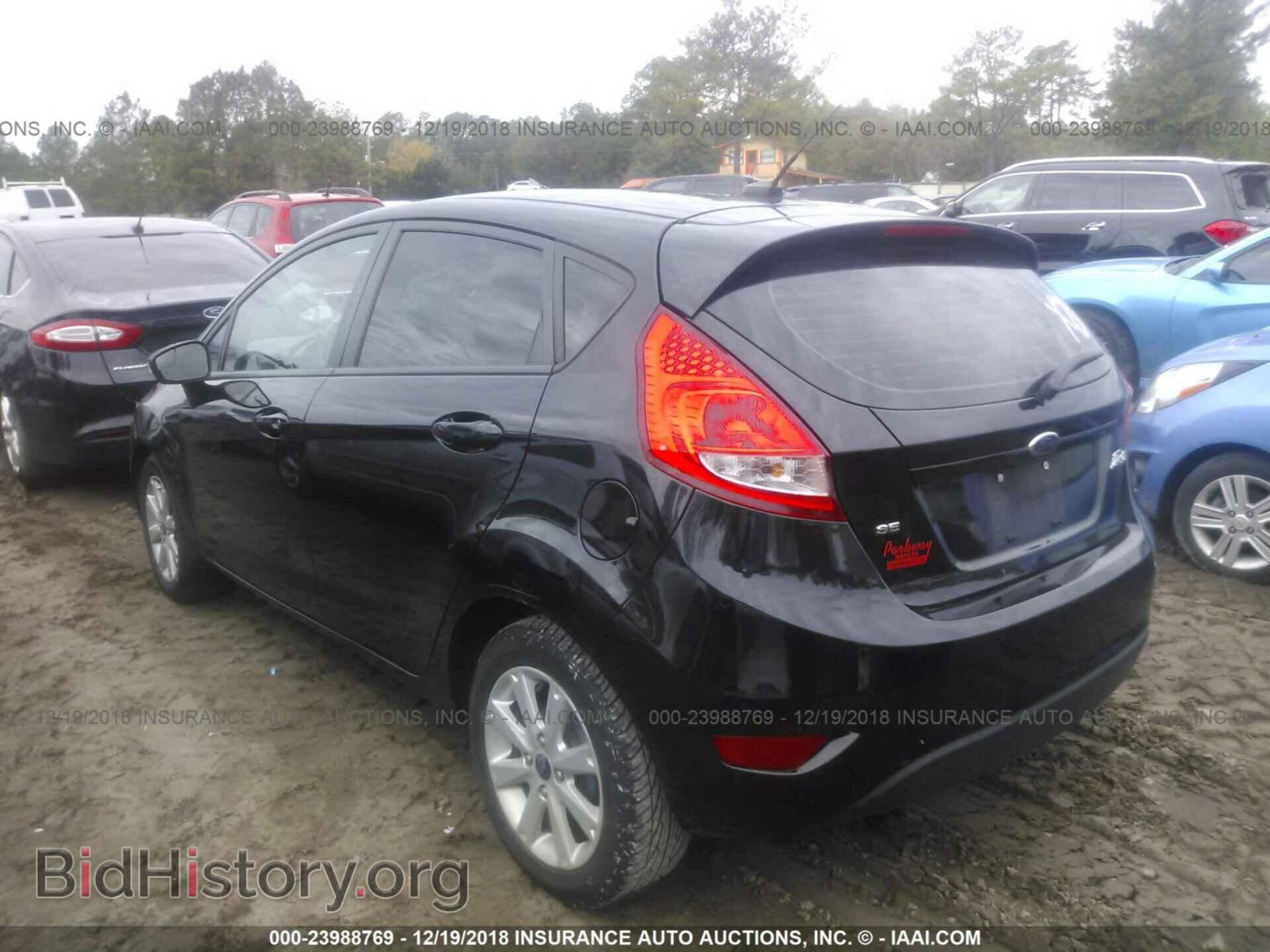 2013 Ford Fiesta - VIN: 3FADP4EJ3DM223664 - Фото 3
