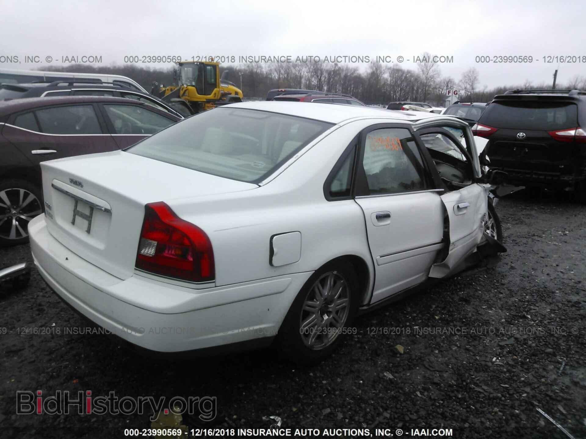 2005 VOLVO S80 - VIN: YV1TS592351405855 - Фото 4