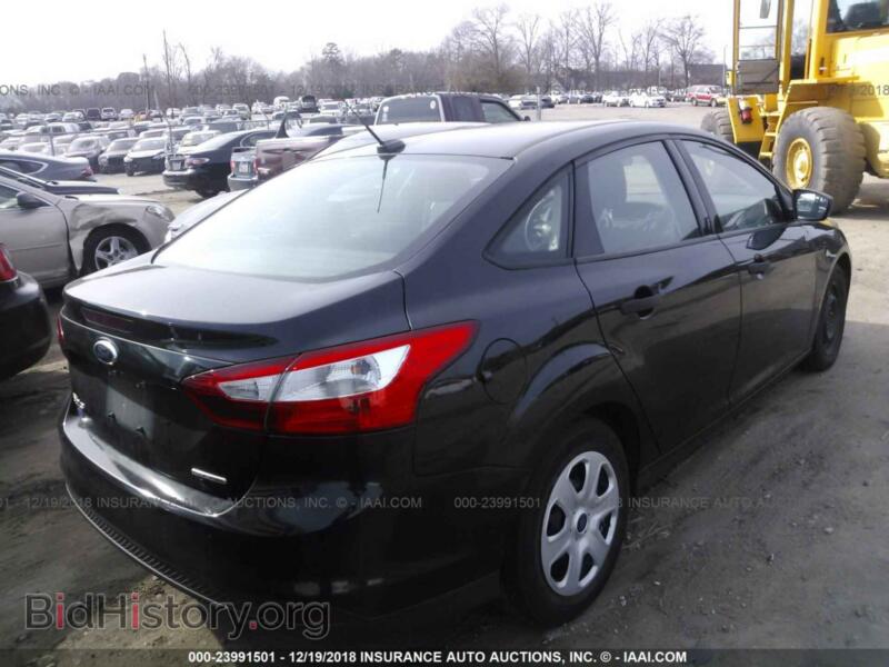 2013 Ford FOCUS (VIN 1FADP3E27DL274878) — фото 4 из 10