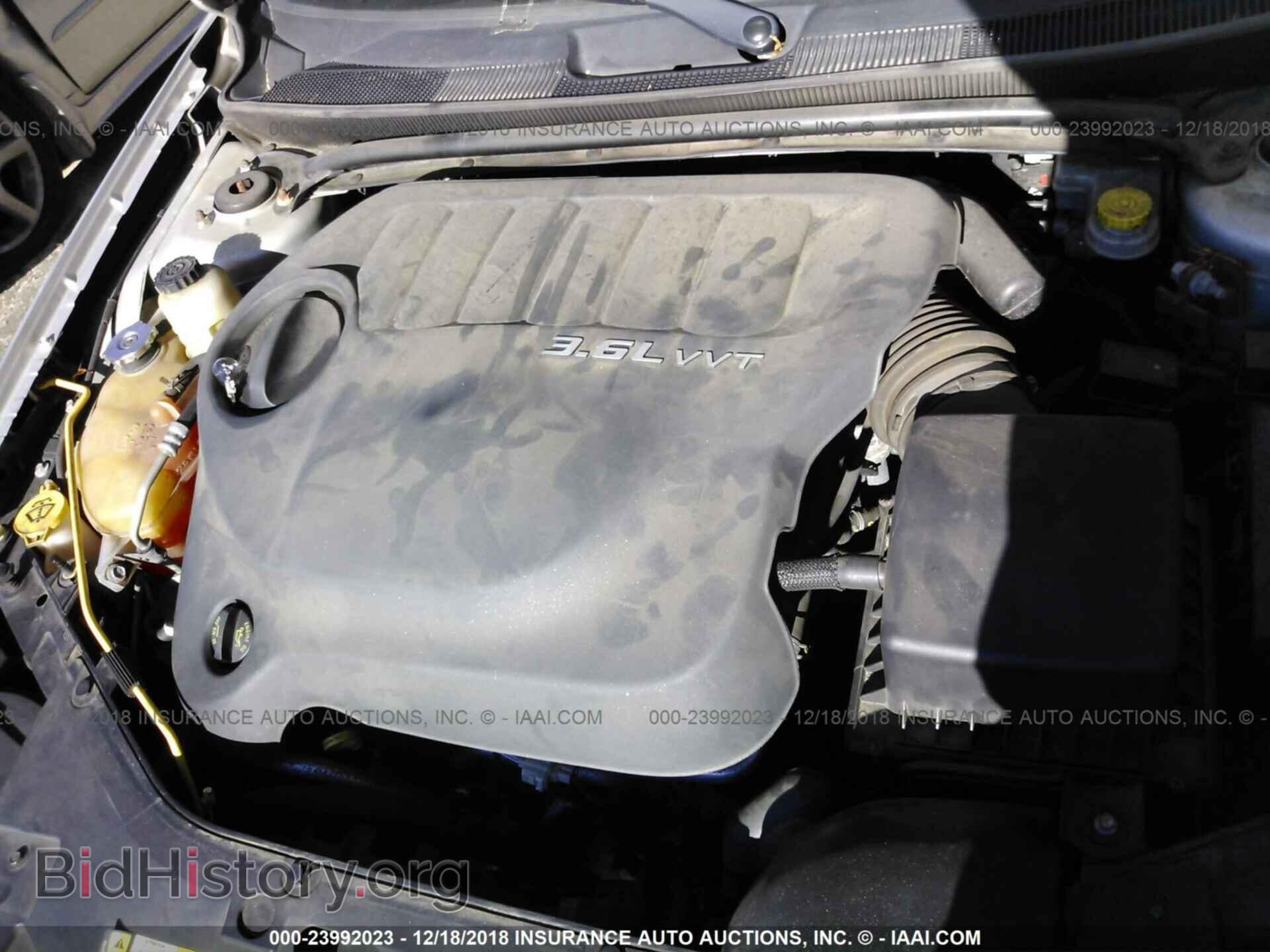 2012 Chrysler 200 - VIN: 1C3CCBCG7CN113156 - Photo 10