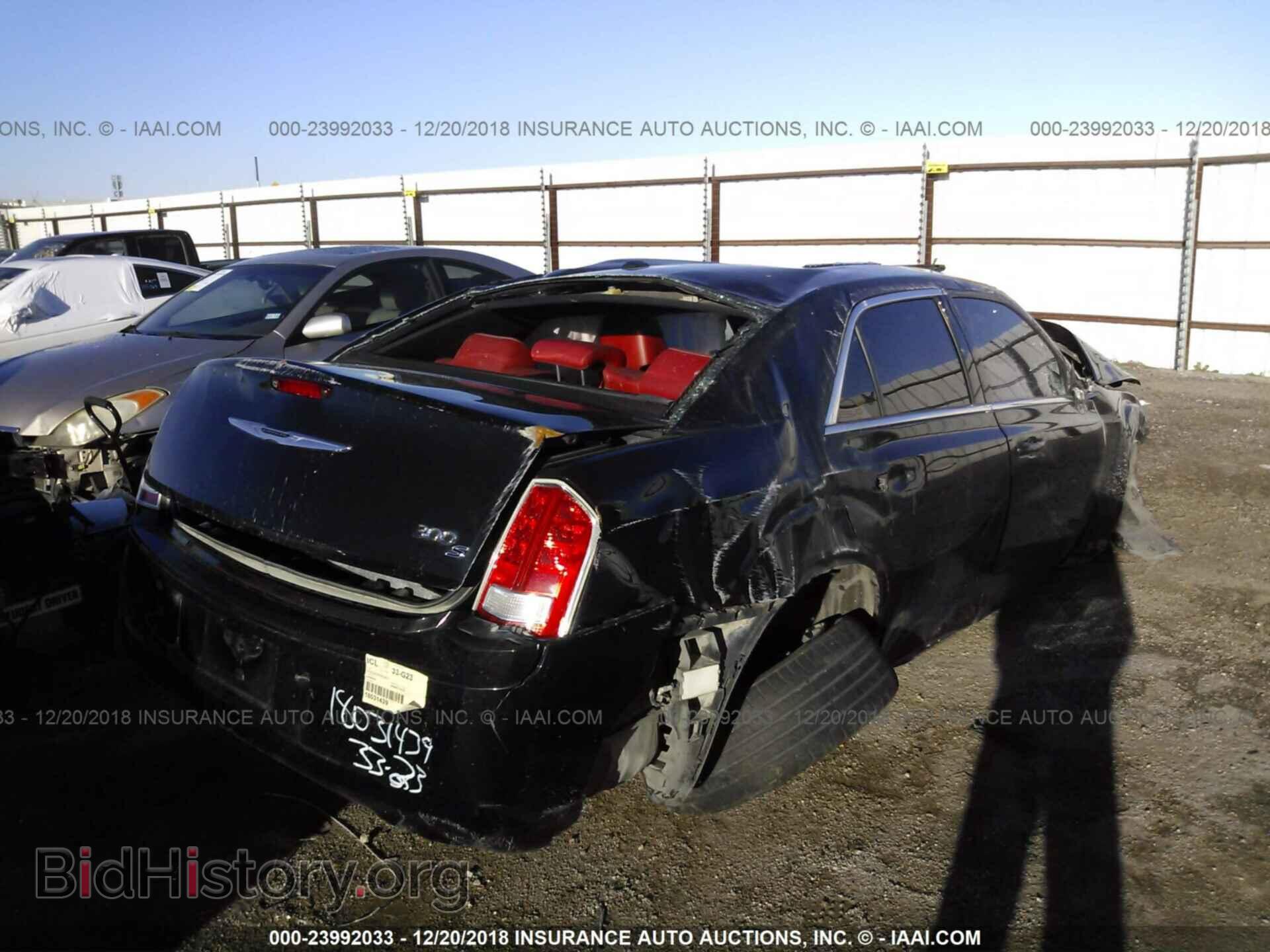 2012 CHRYSLER 300 - VIN: 2C3CCADT7CH136371 - Photo 4