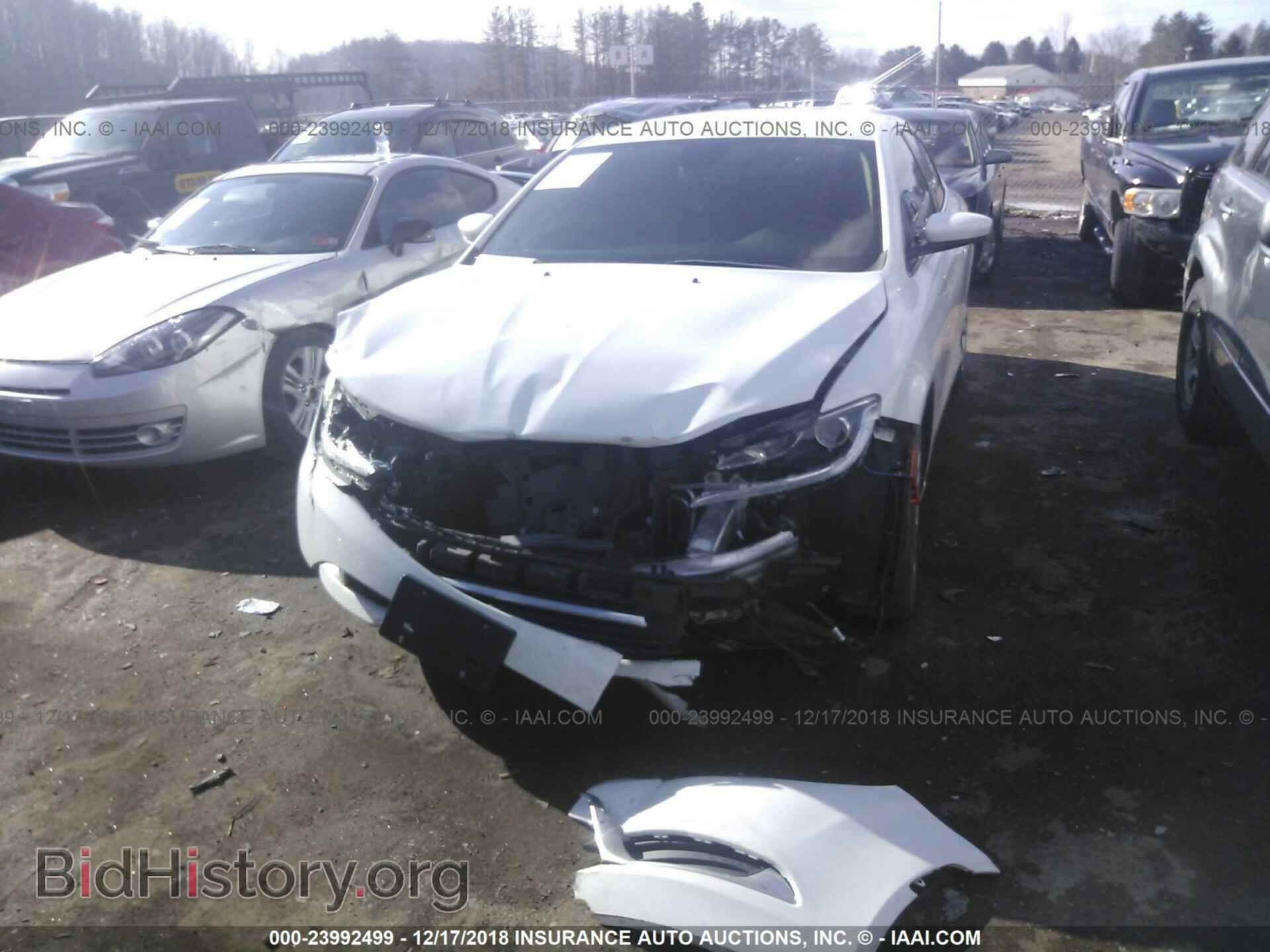 2016 CHRYSLER 200 - VIN: 1C3CCCAB2GN131227 - Фото 6
