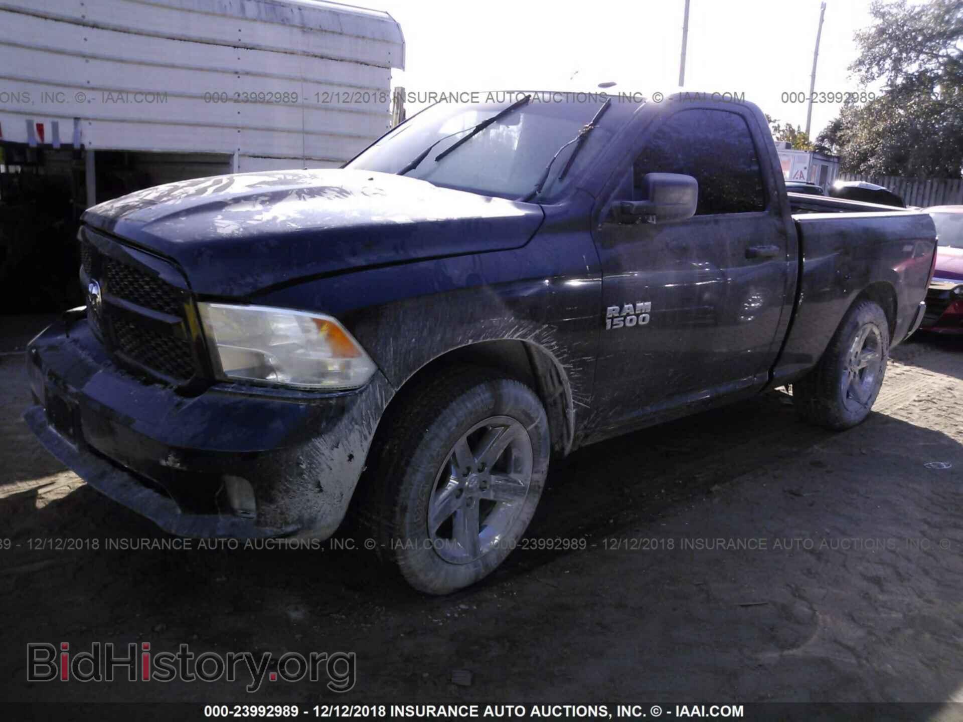 2017 RAM 1500 - VIN: 3C6JR6AGXHG783173 - Фото 2