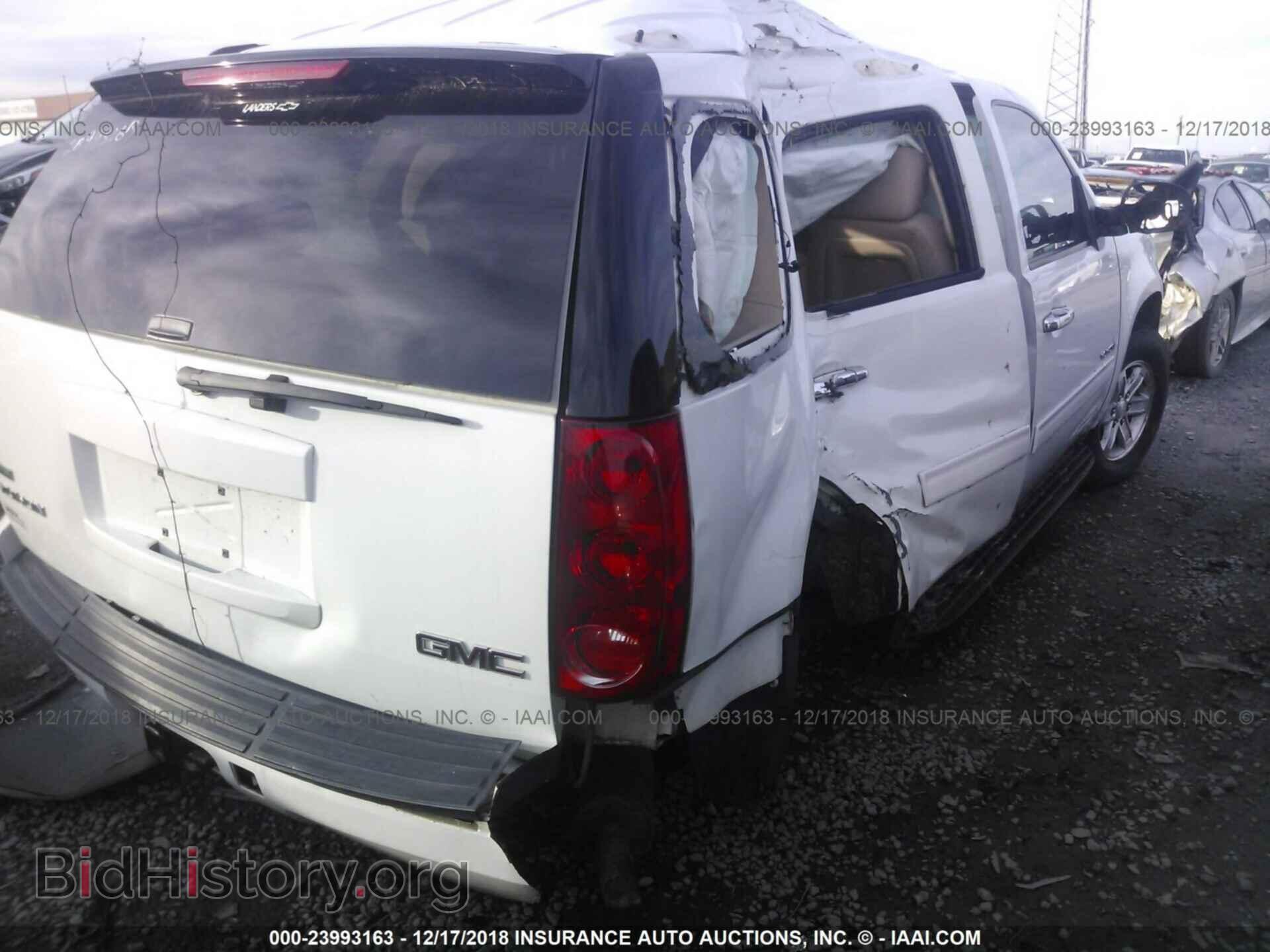 2011 GMC YUKON - VIN: 1GKS1AE02BR102973 - Фото 4
