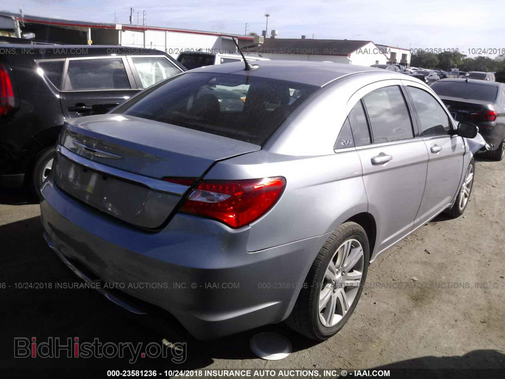2013 CHRYSLER 200 - VIN: 1C3CCBAB3DN698665 - Фото 4